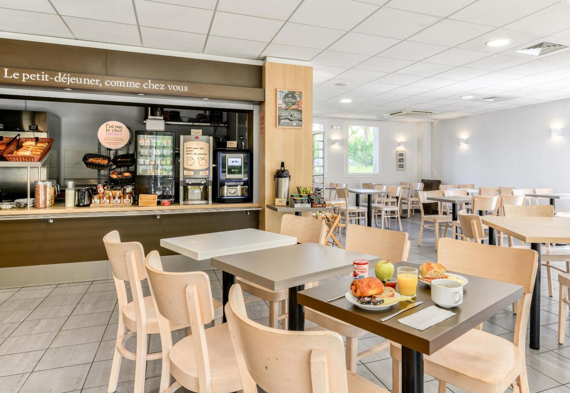 B&B HOTEL Montpellier Centre Le Millénaire - Photo 43