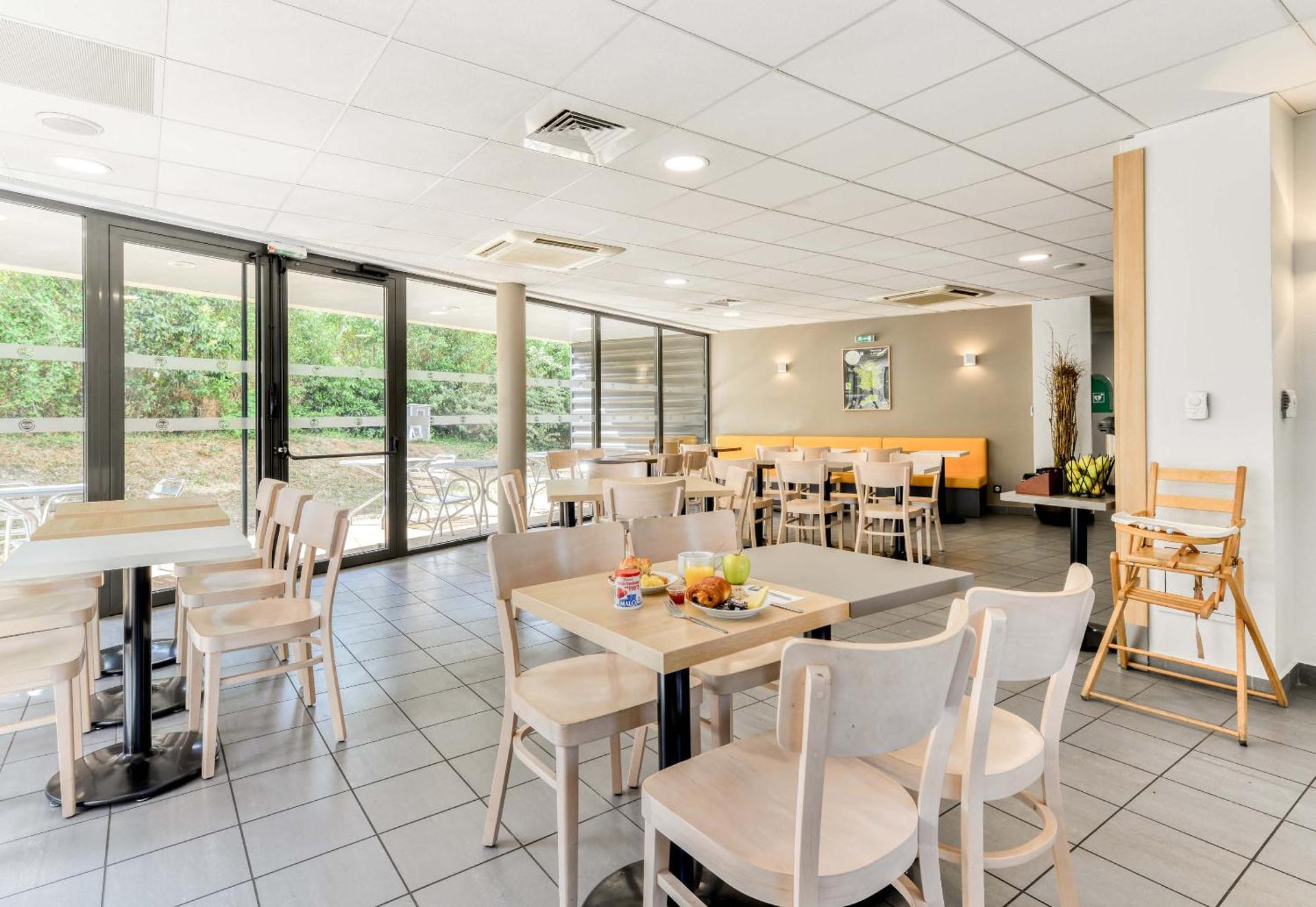 B&B HOTEL Montpellier Centre Le Millénaire - Photo 5