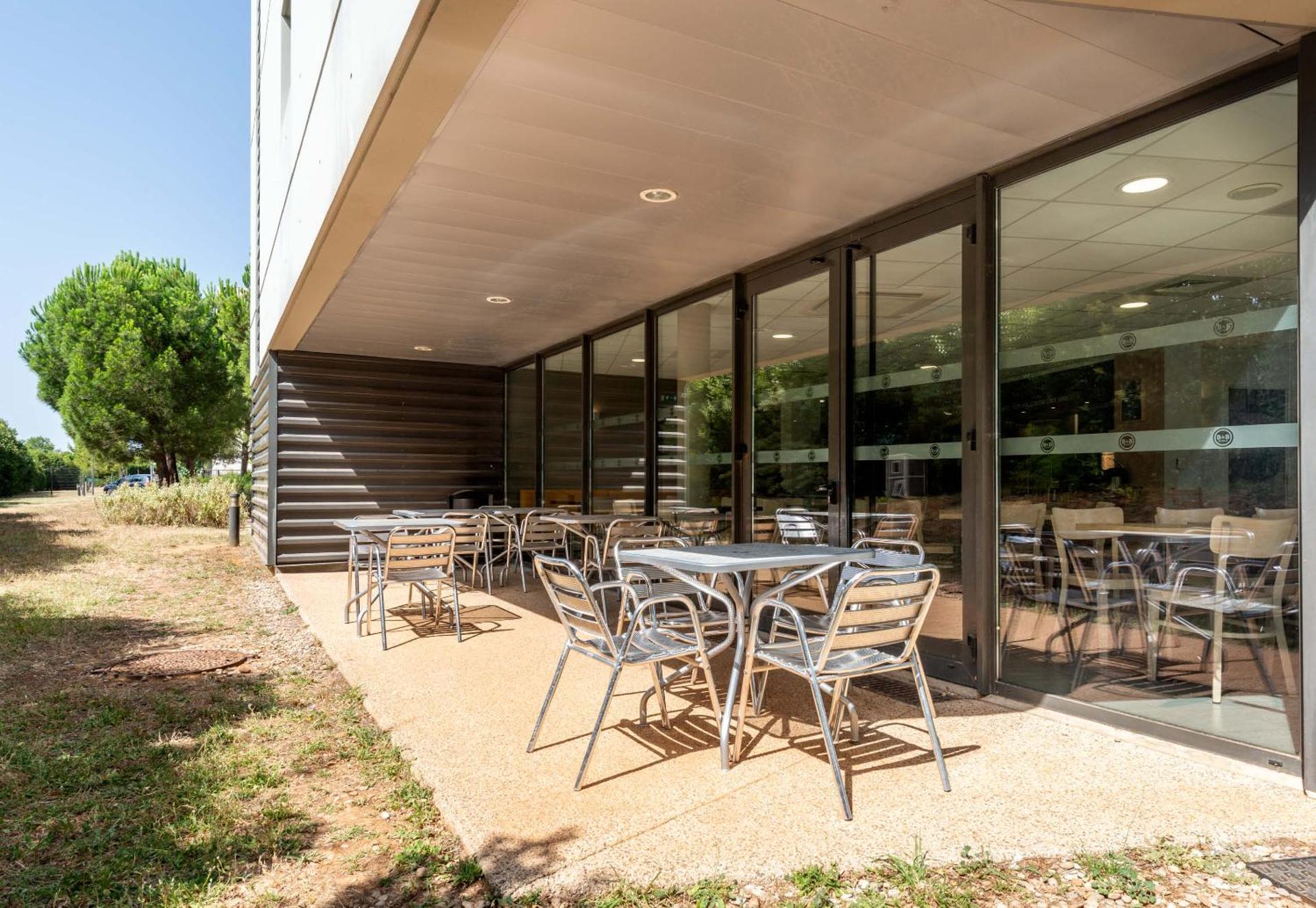 B&B HOTEL Montpellier Centre Le Millénaire - Photo 16