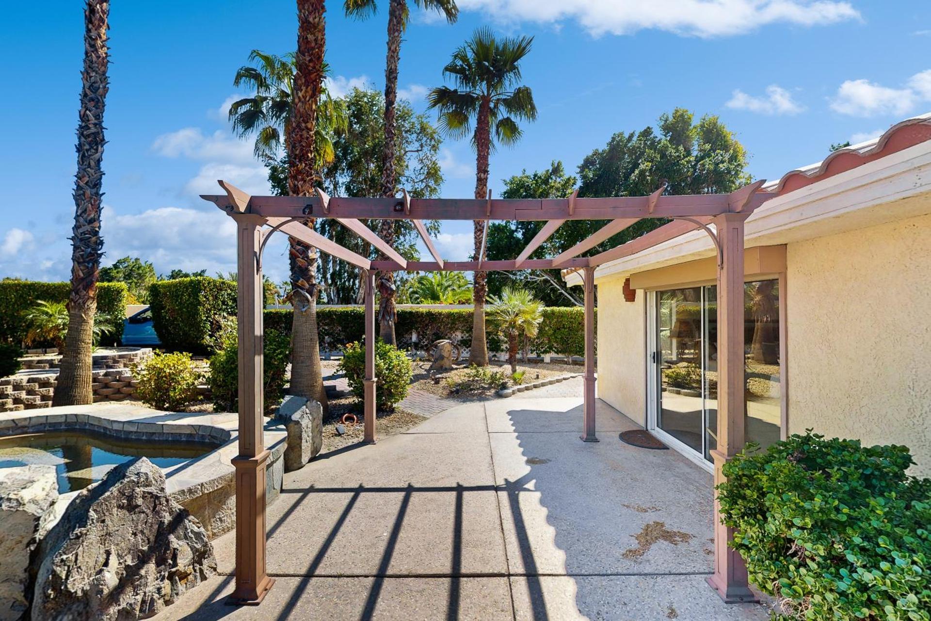 Cool Pool Retreat - Photo 13