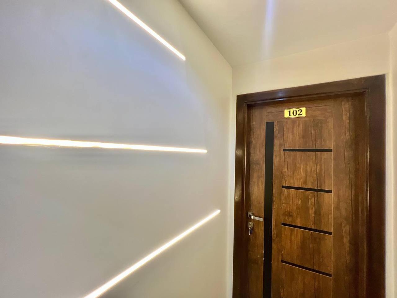 Elite Paradise Pyramids View - Photo 9