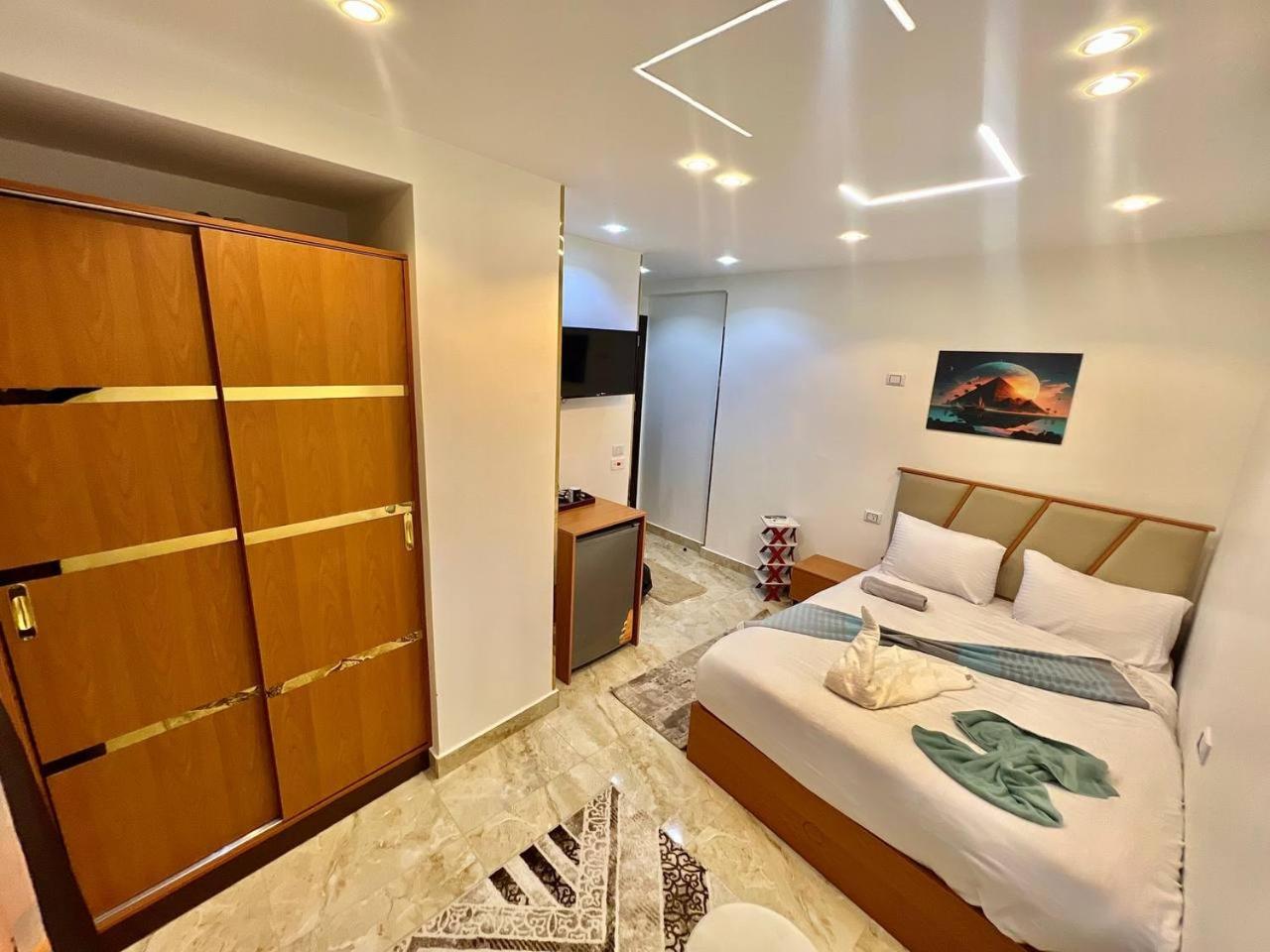 Elite Paradise Pyramids View - Photo 22