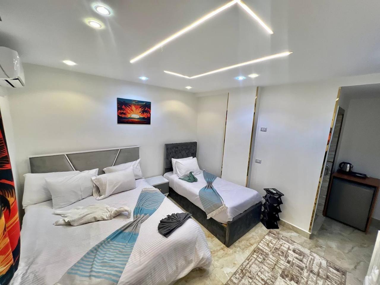 Elite Paradise Pyramids View - Photo 24