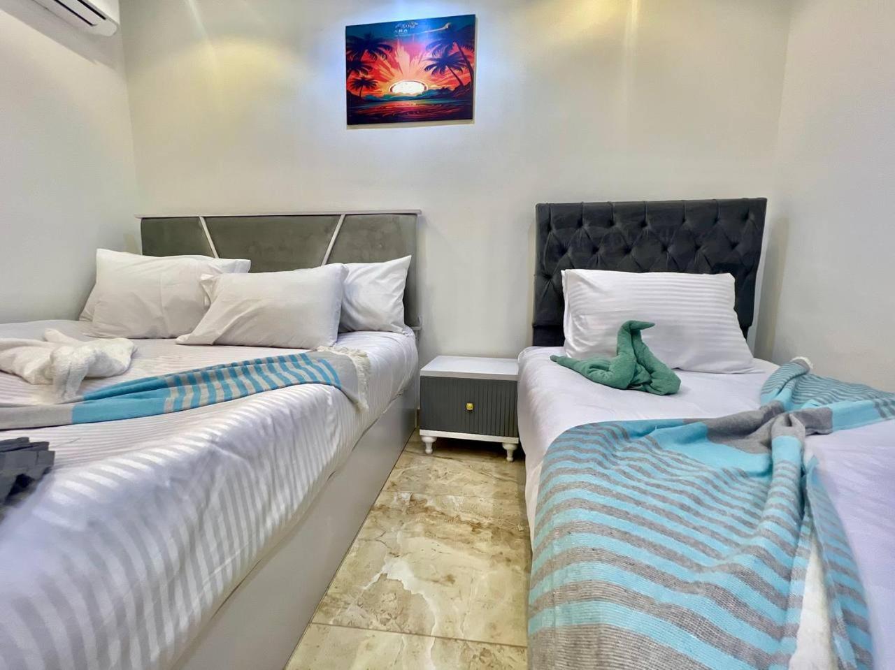 Elite Paradise Pyramids View - Photo 29