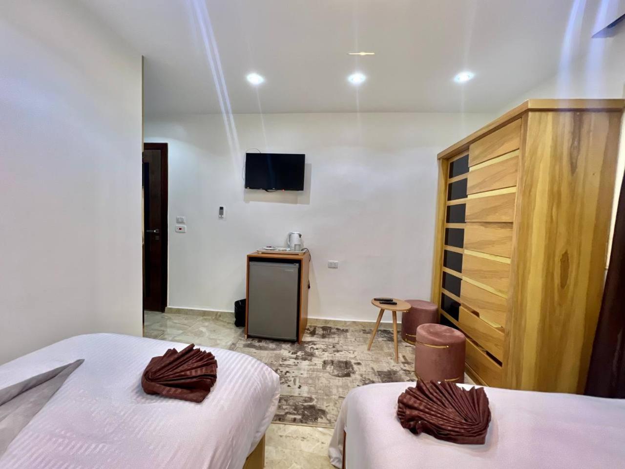 Elite Paradise Pyramids View - Photo 81