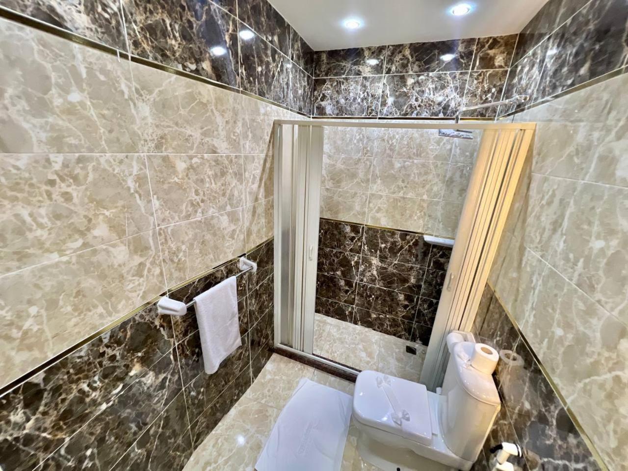 Elite Paradise Pyramids View - Photo 85