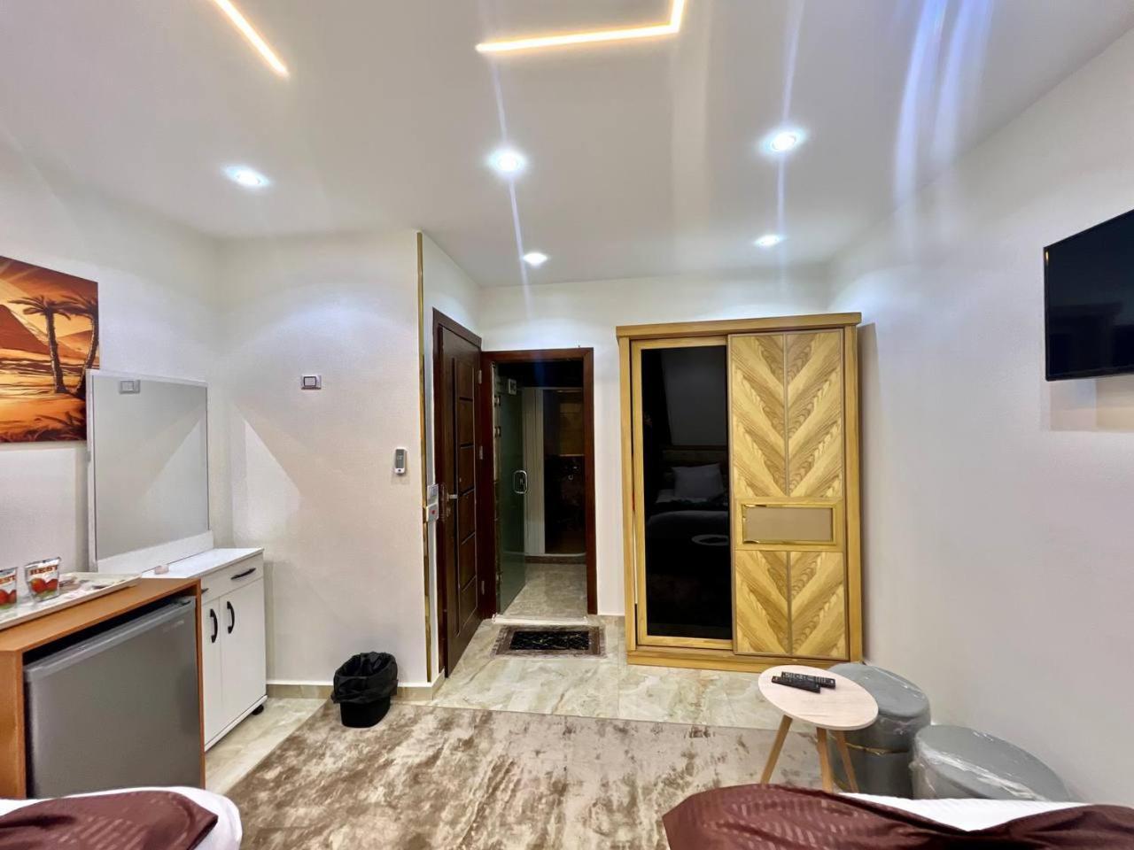 Elite Paradise Pyramids View - Photo 86