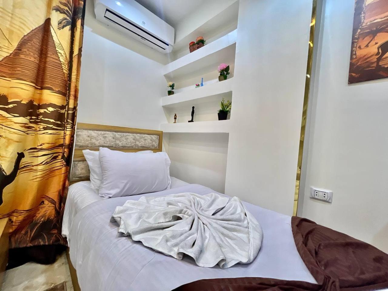 Elite Paradise Pyramids View - Photo 87