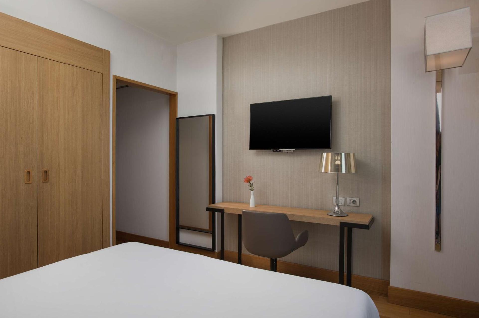 NH Palermo - Photo 41