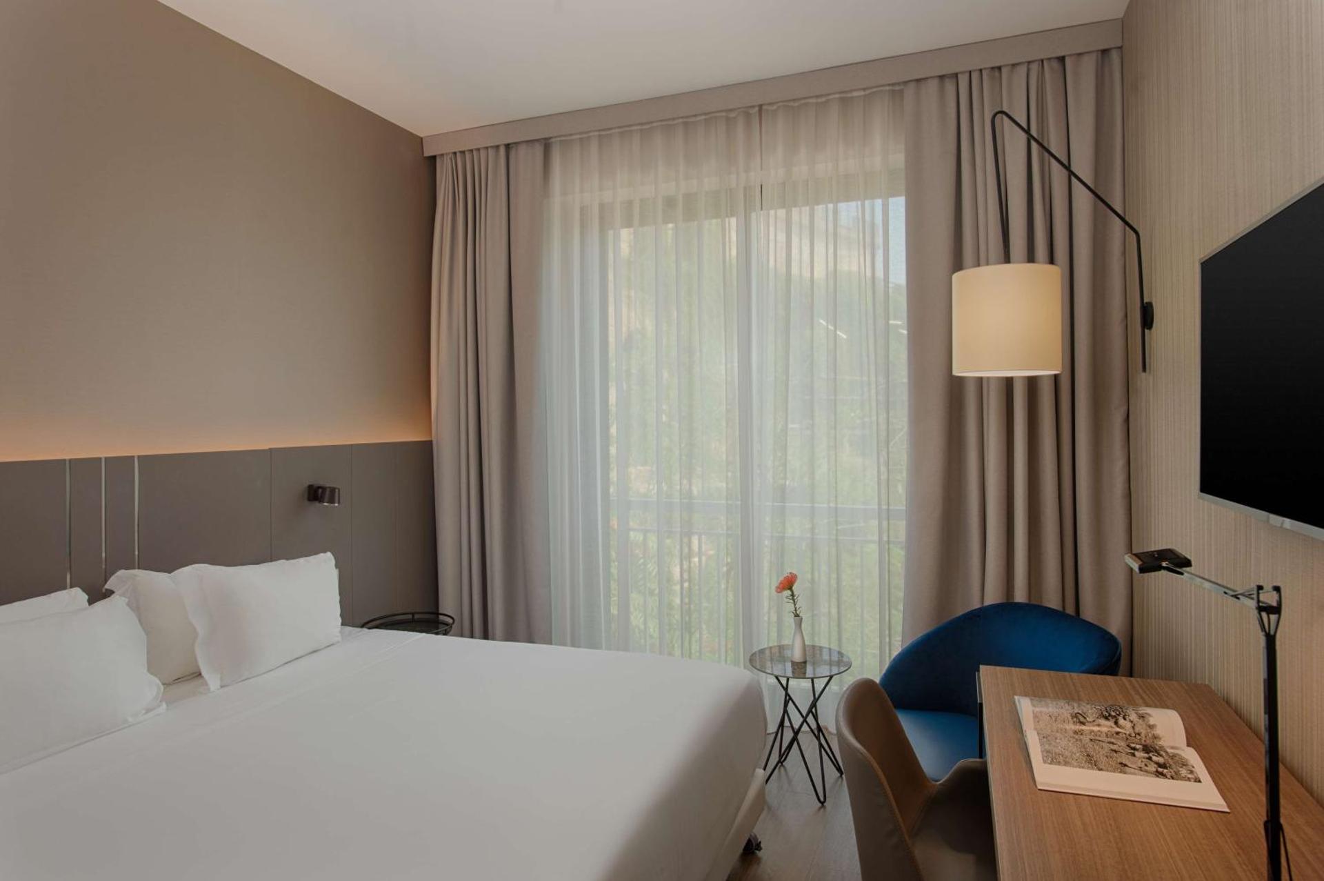 NH Palermo - Photo 47