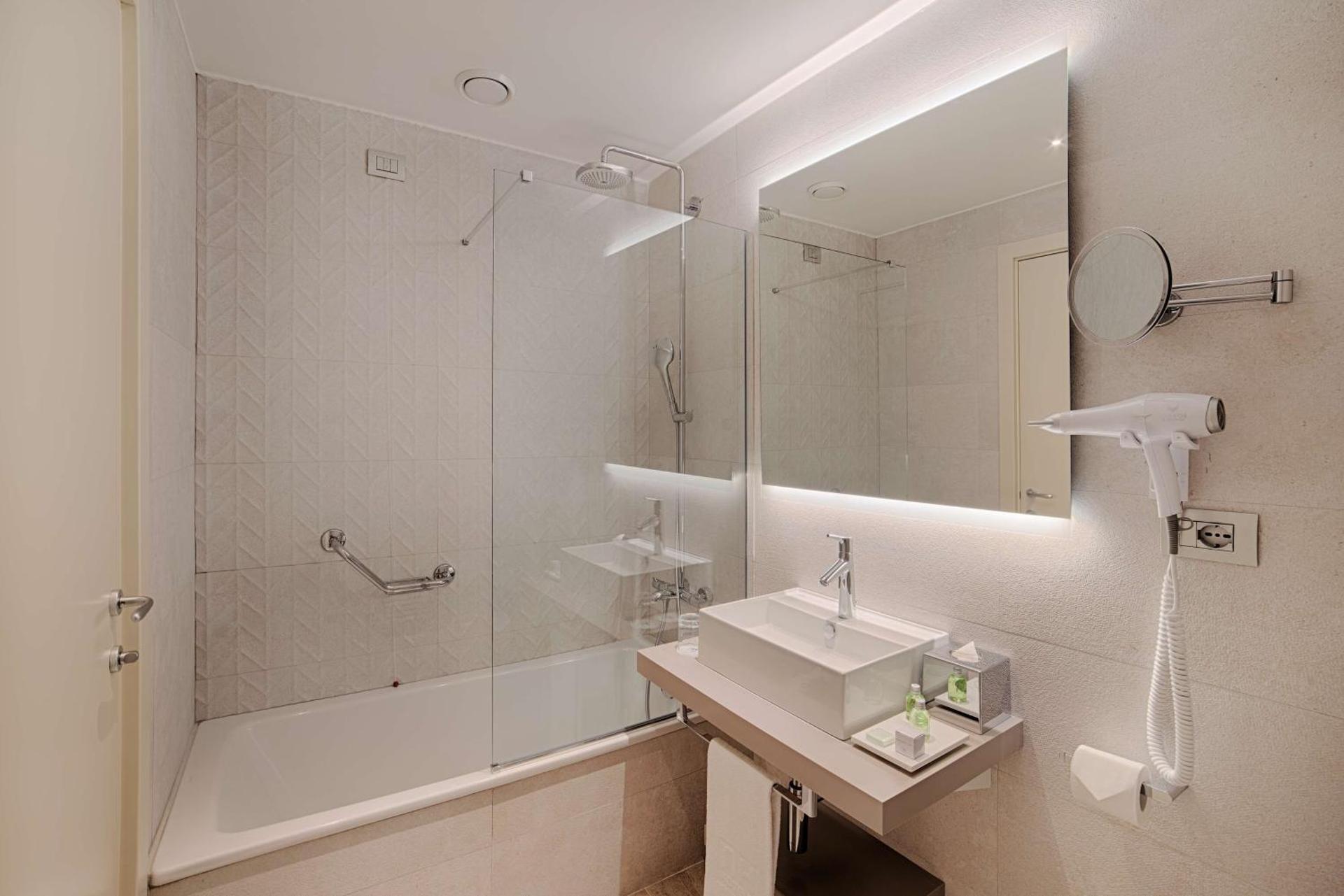 NH Palermo - Photo 52