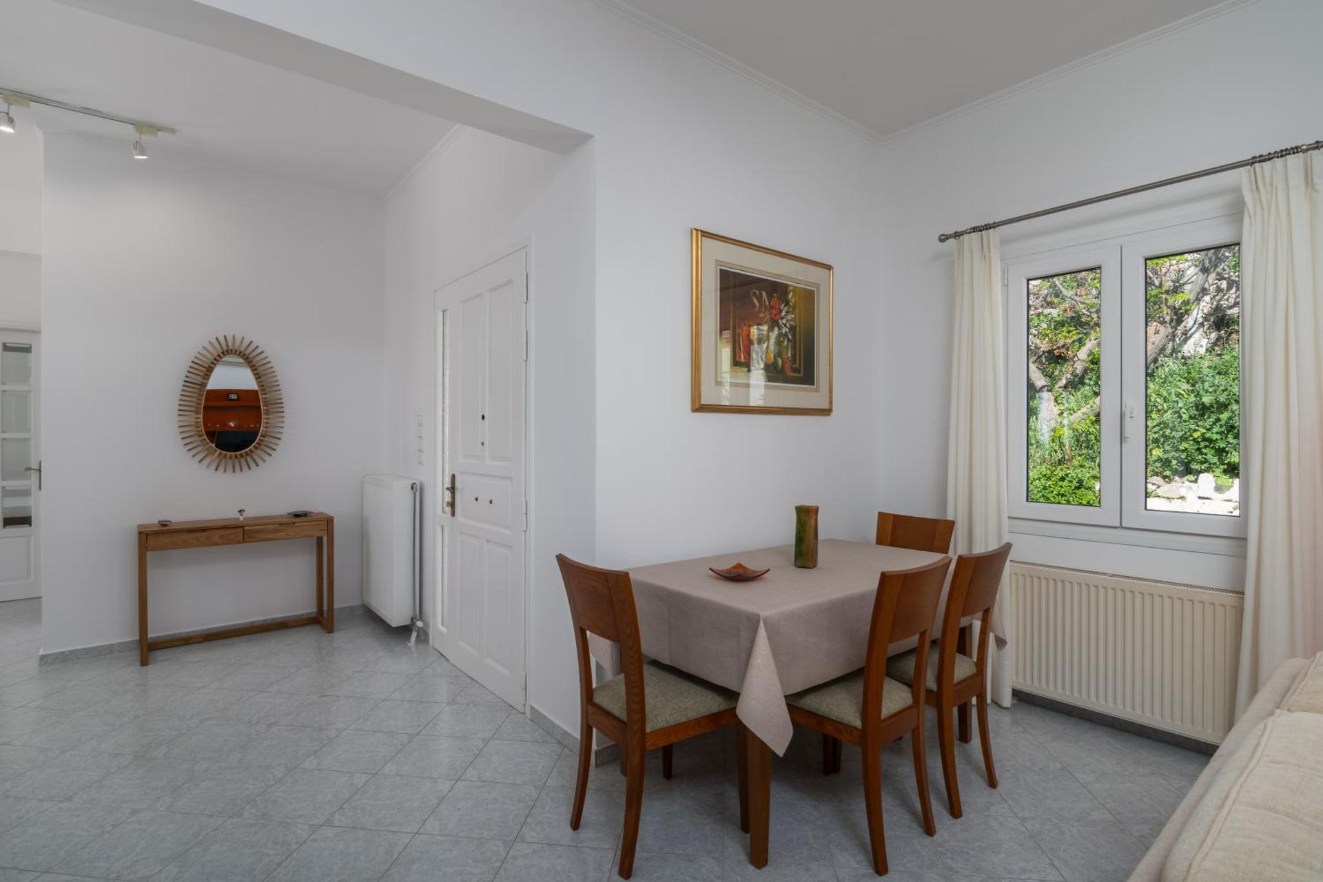 Uncle John's House with View - Photo 32