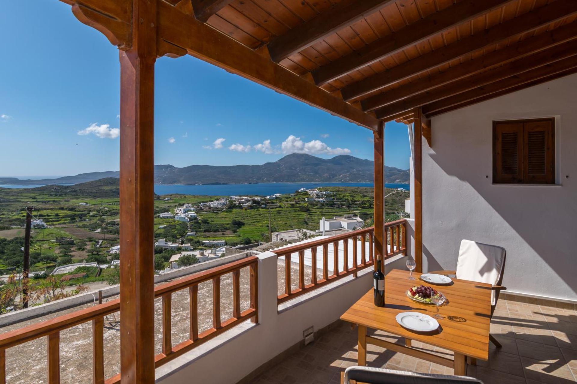 Uncle John's House with View - Photo 30