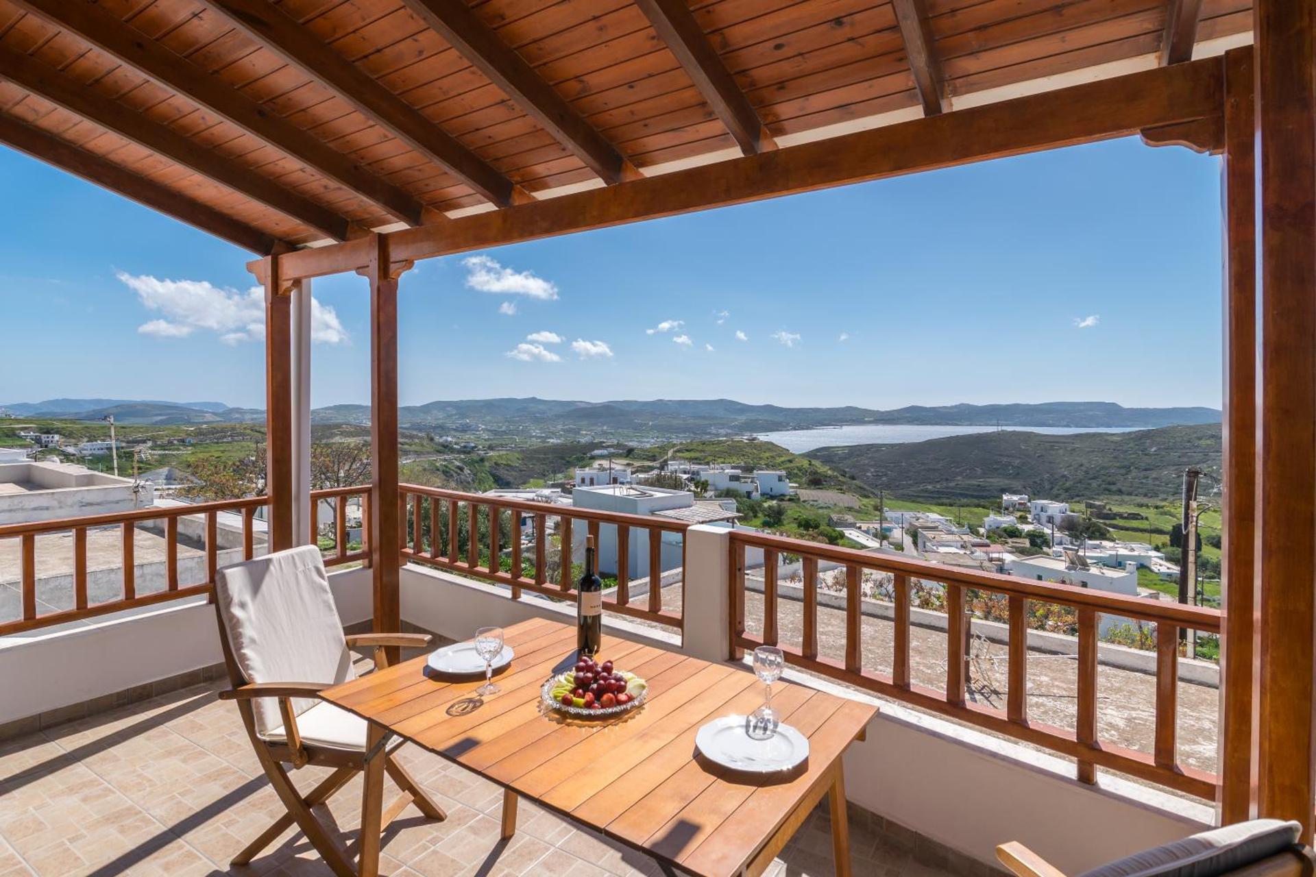 Uncle John's House with View - Photo 29