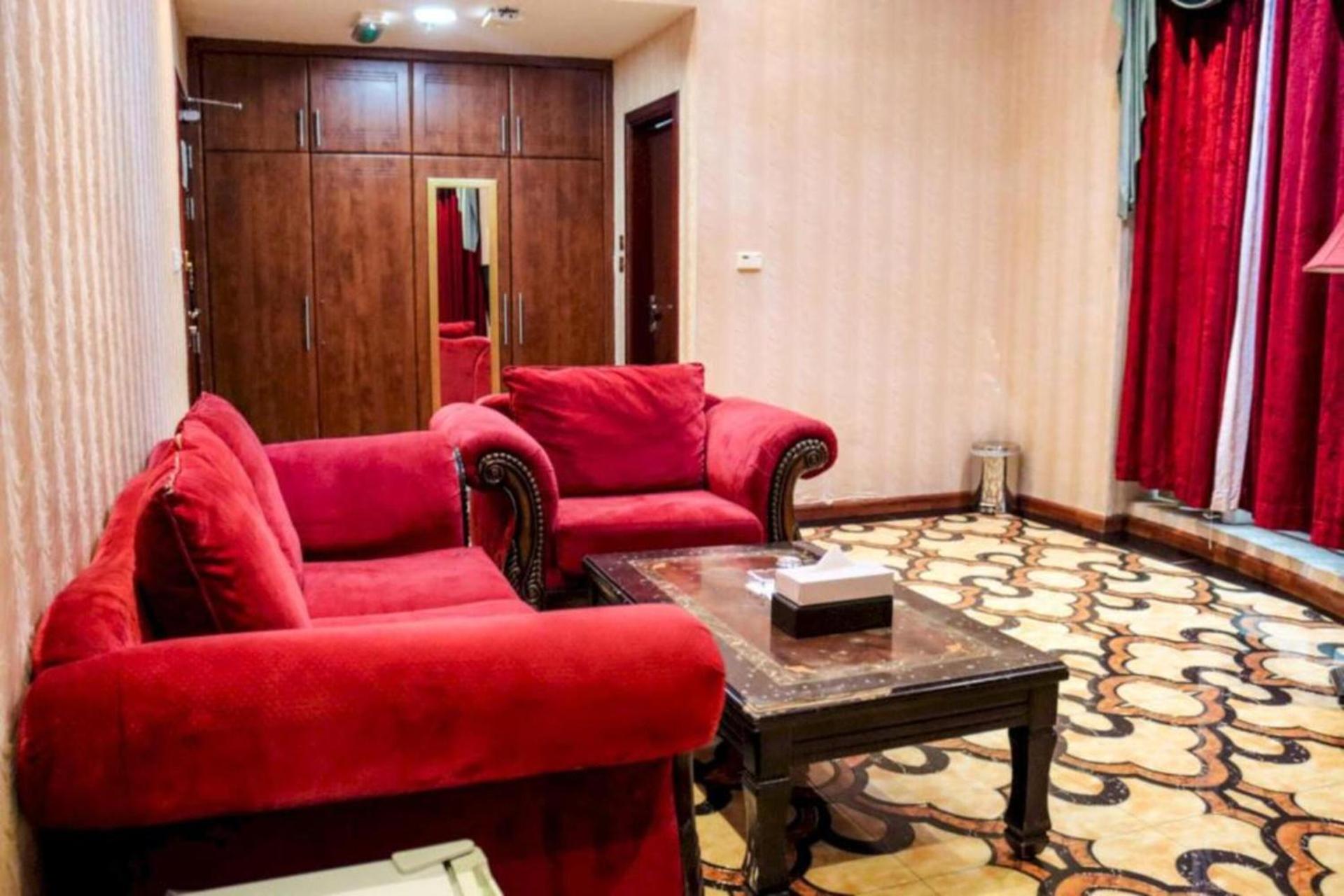 Palette Phoenix Hotel - Photo 40