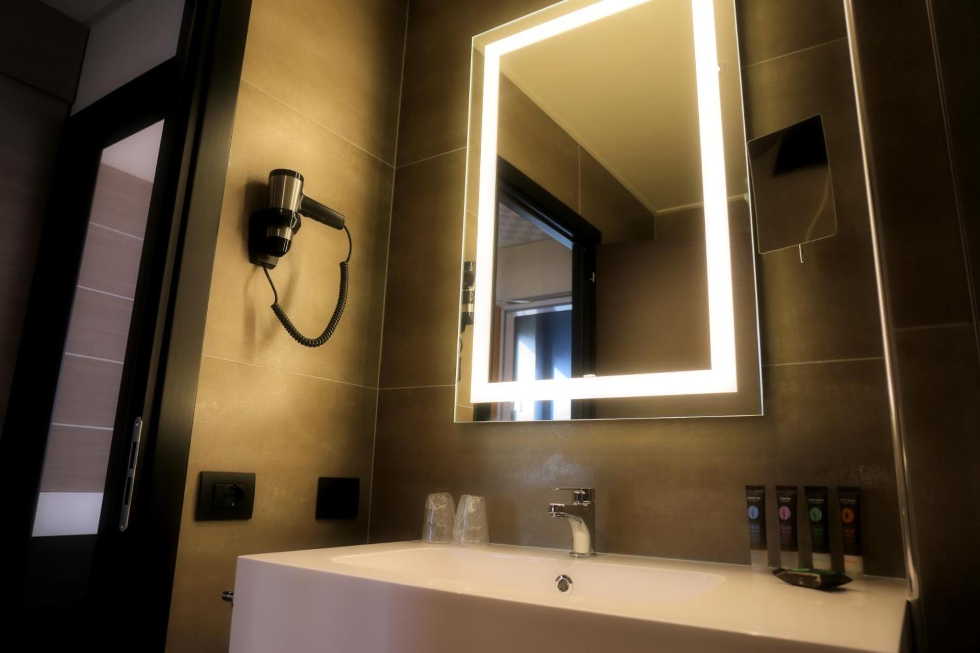 Novotel Brescia Due - Photo 13