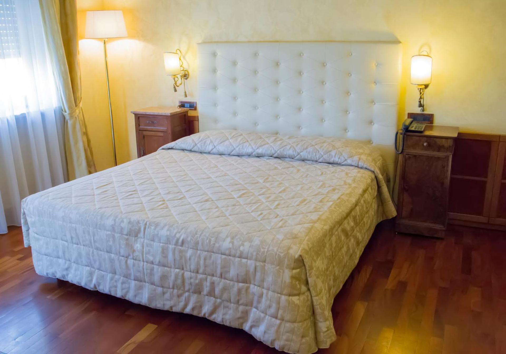 Hotel Continental - Photo 97