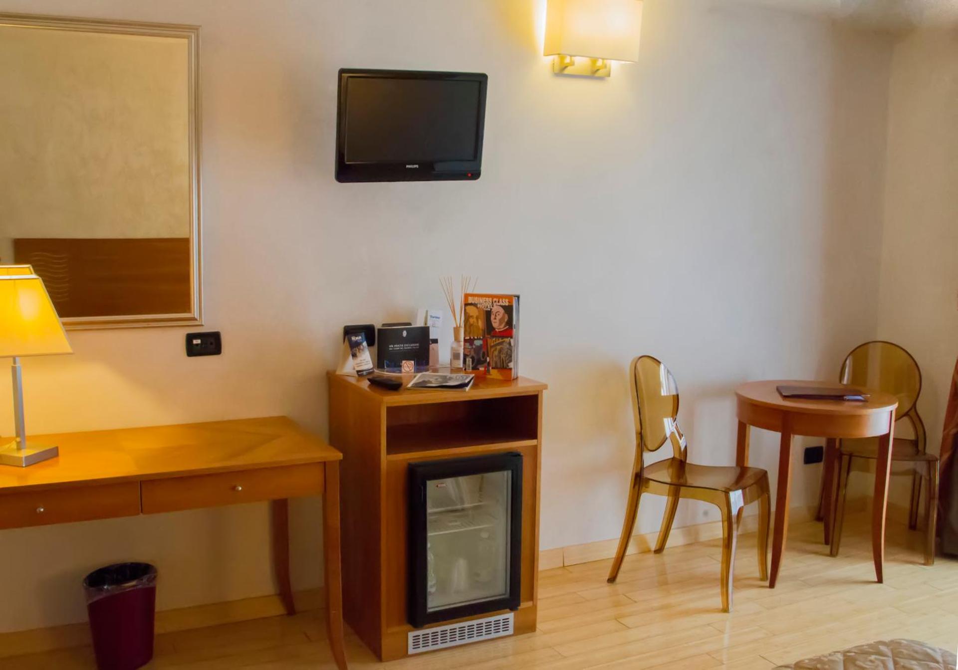 Hotel Continental - Photo 99