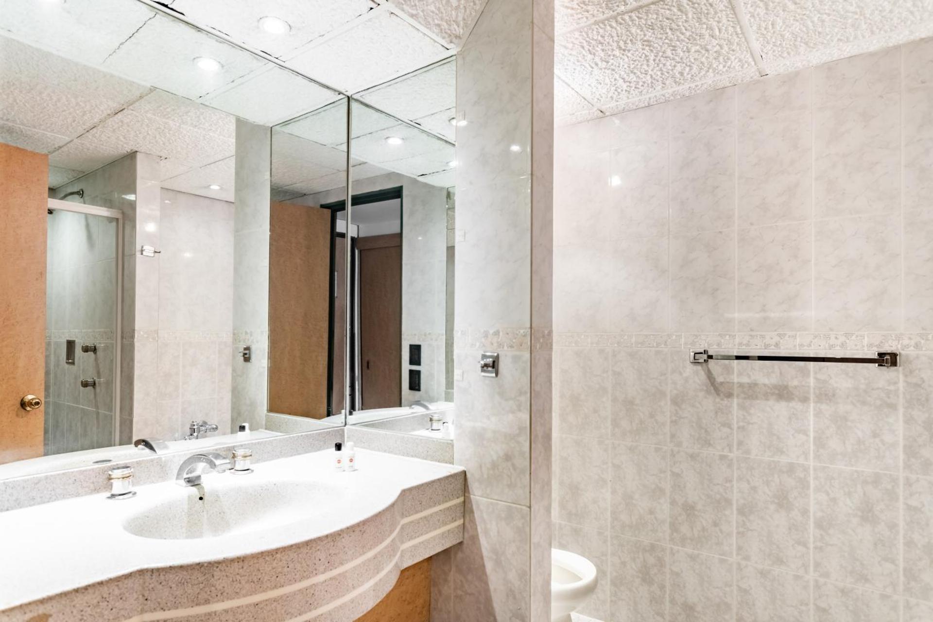 Capital O Andrade, Mexico City - Photo 31