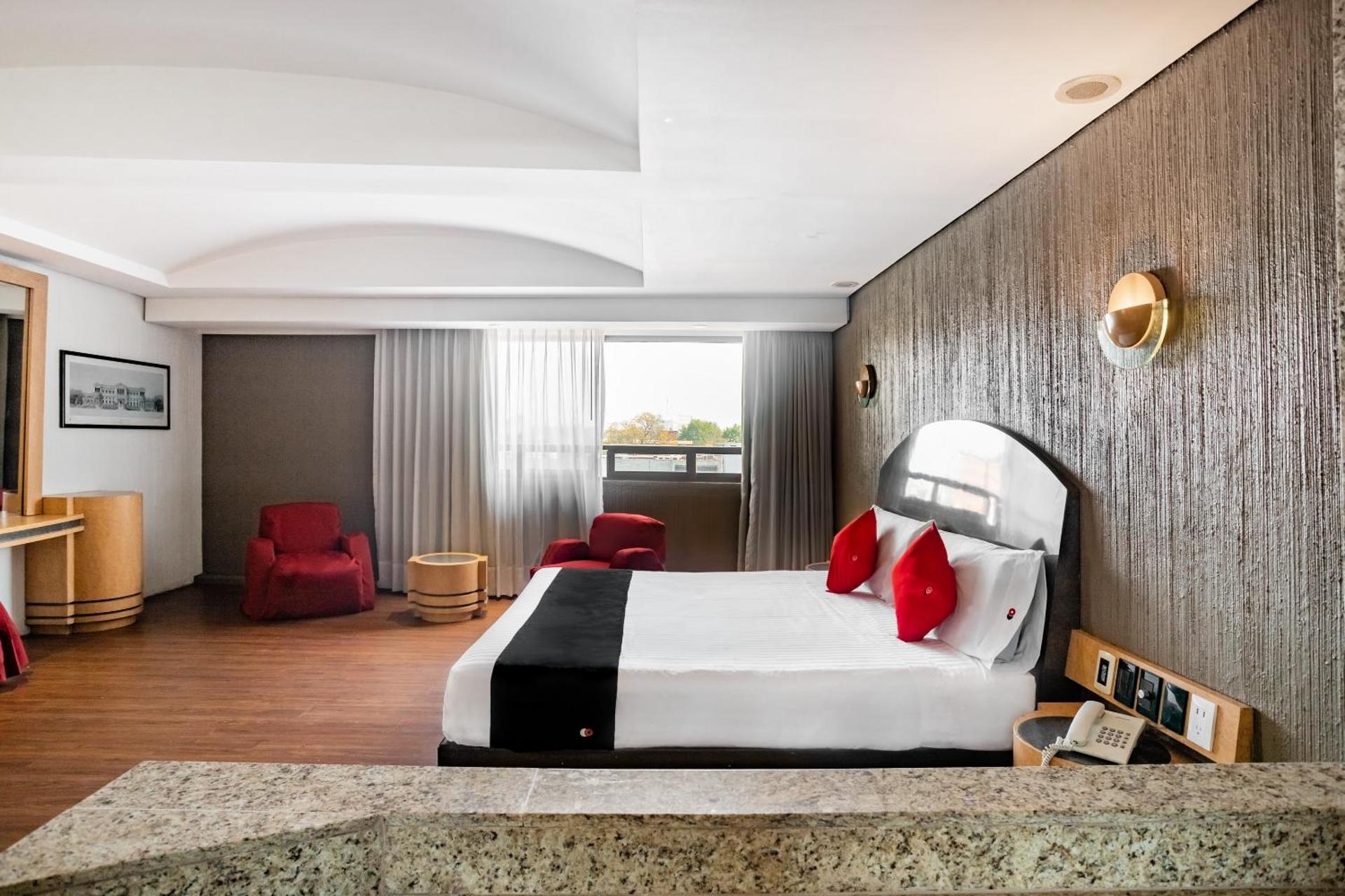 Capital O Andrade, Mexico City - Photo 24