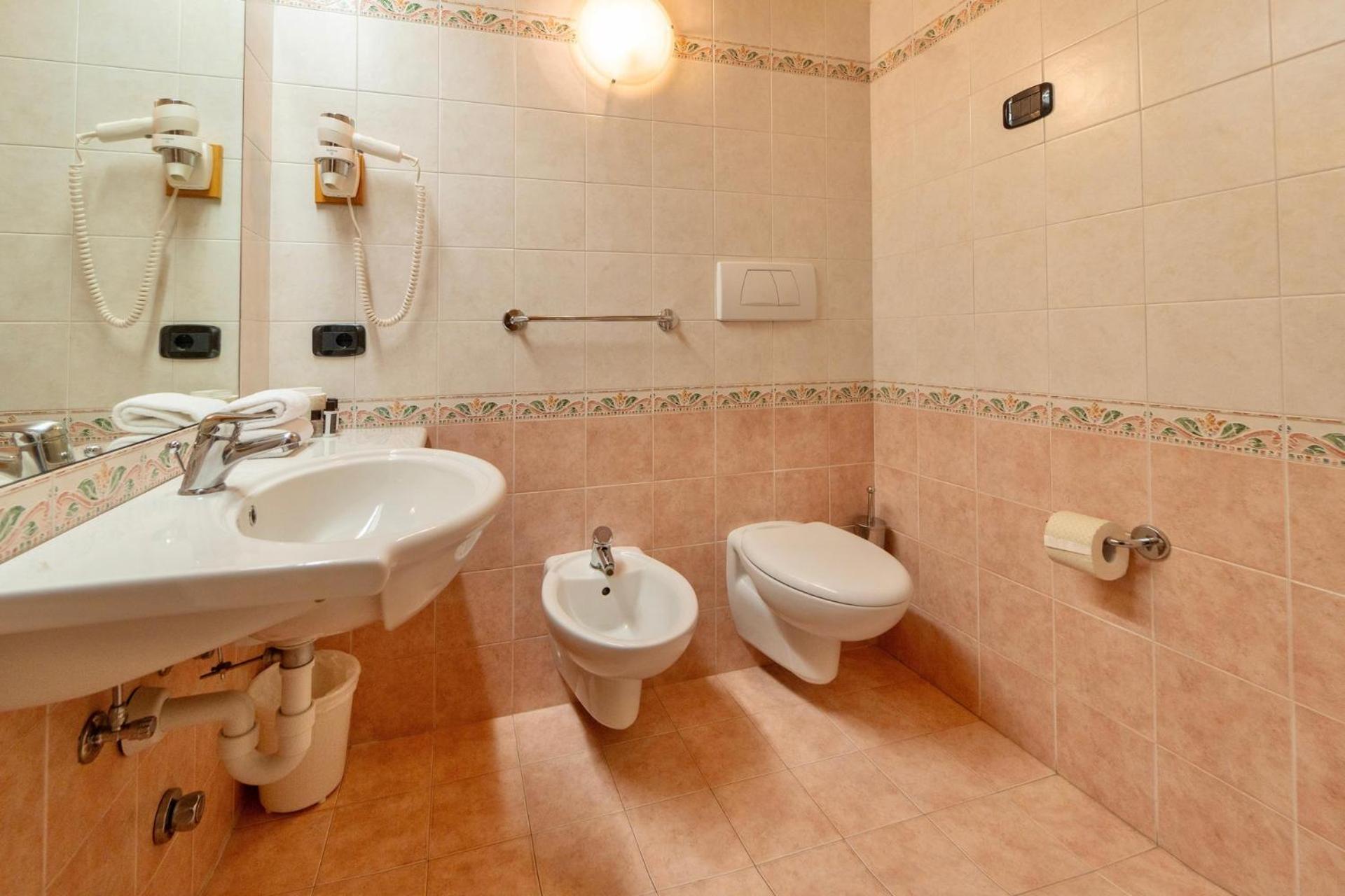 Hotel Primula - Photo 37