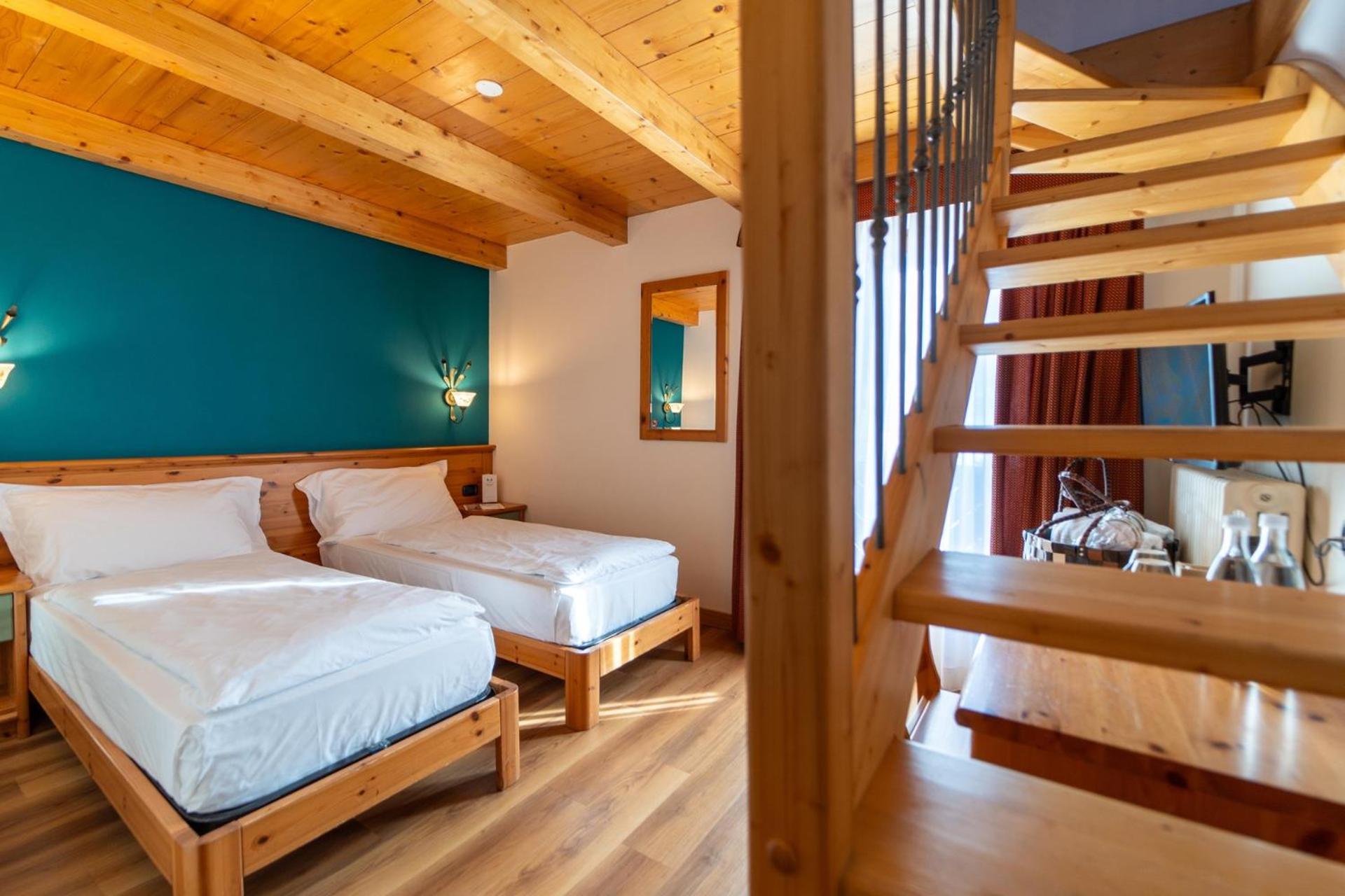 Quadruple Room with Balcony