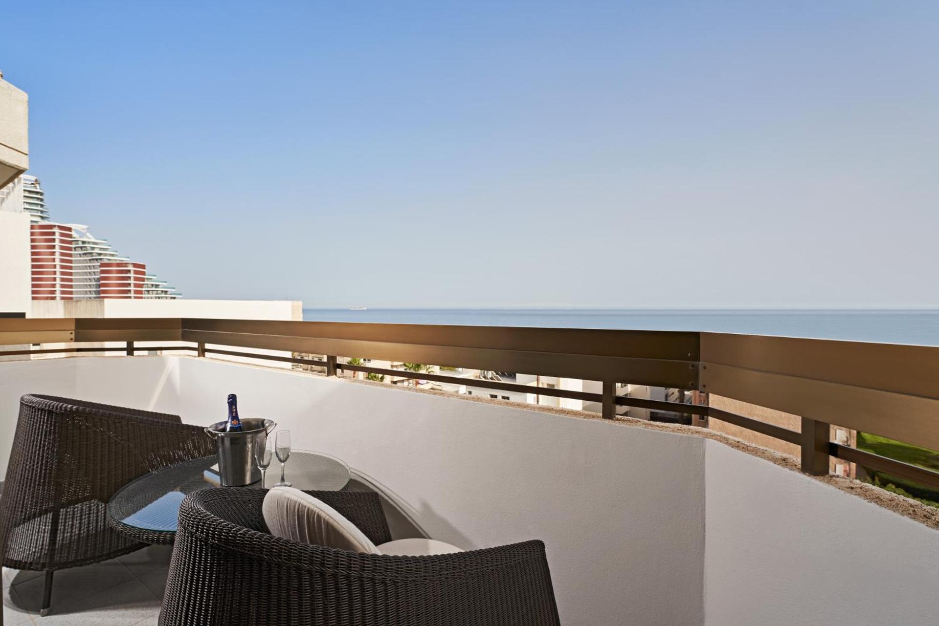 Atlantica Oasis Hotel - Photo 45