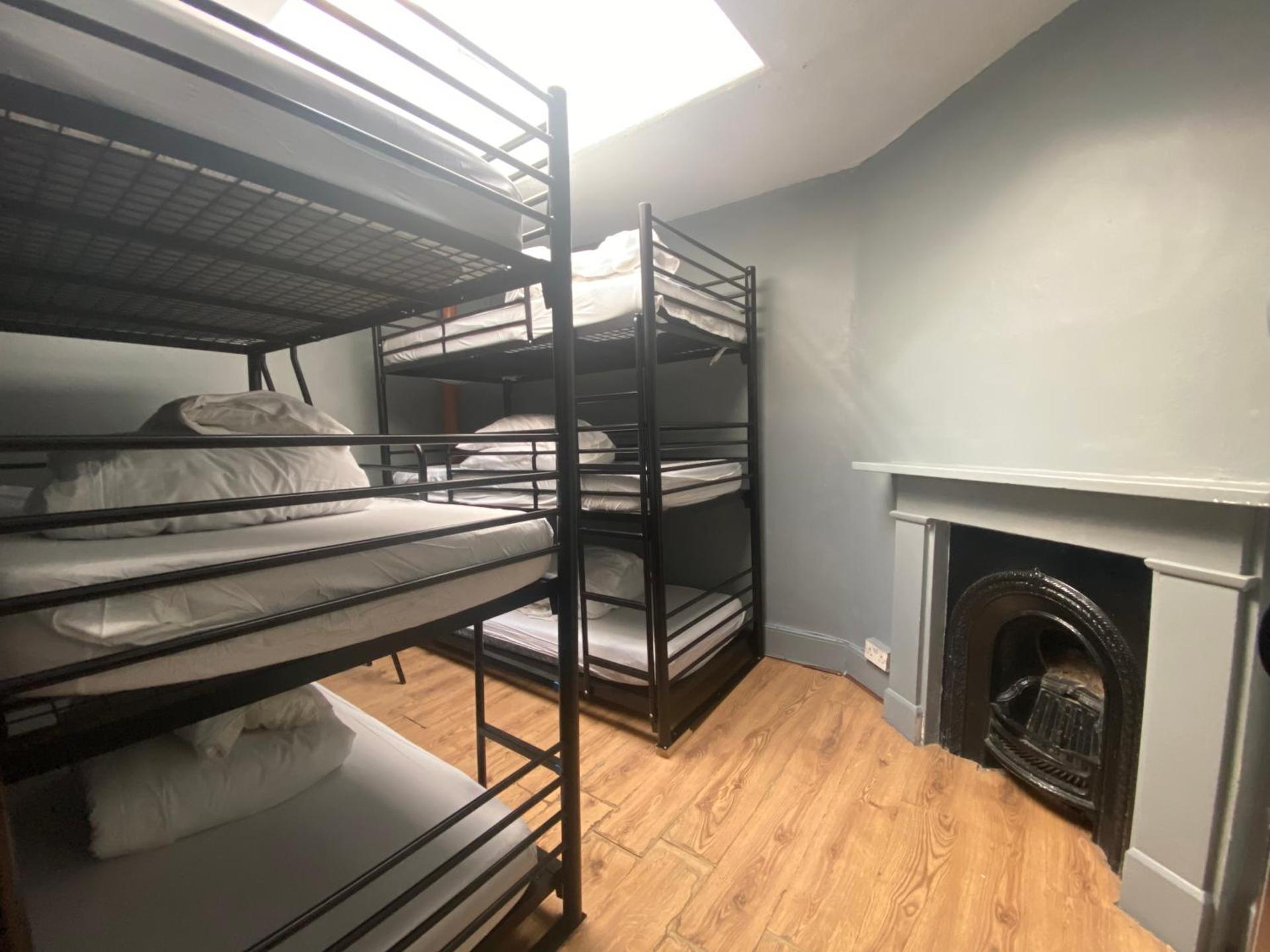 Queen Elizabeth Hostel - Photo 12