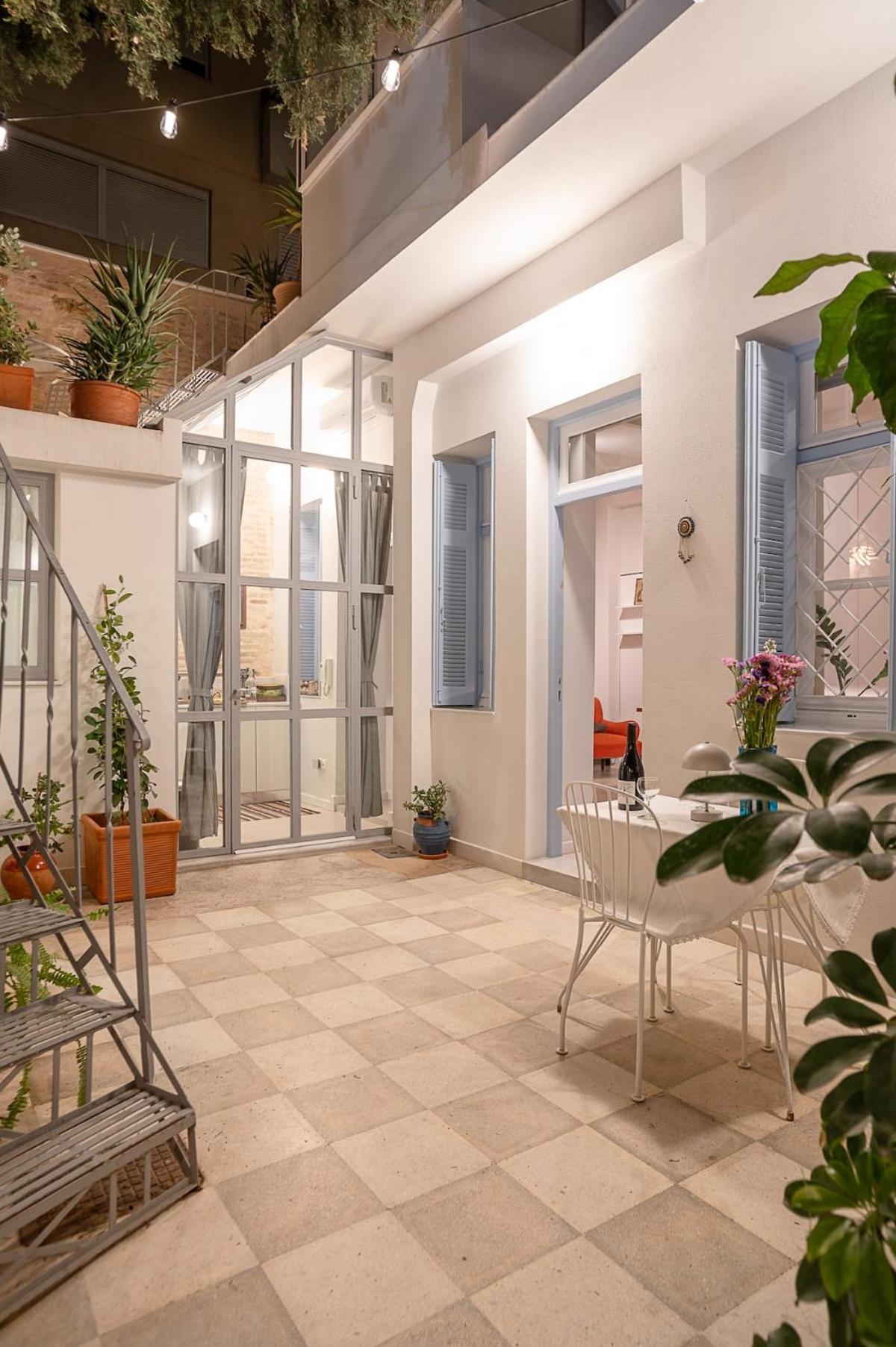 Athenian Cypress House - Photo 31