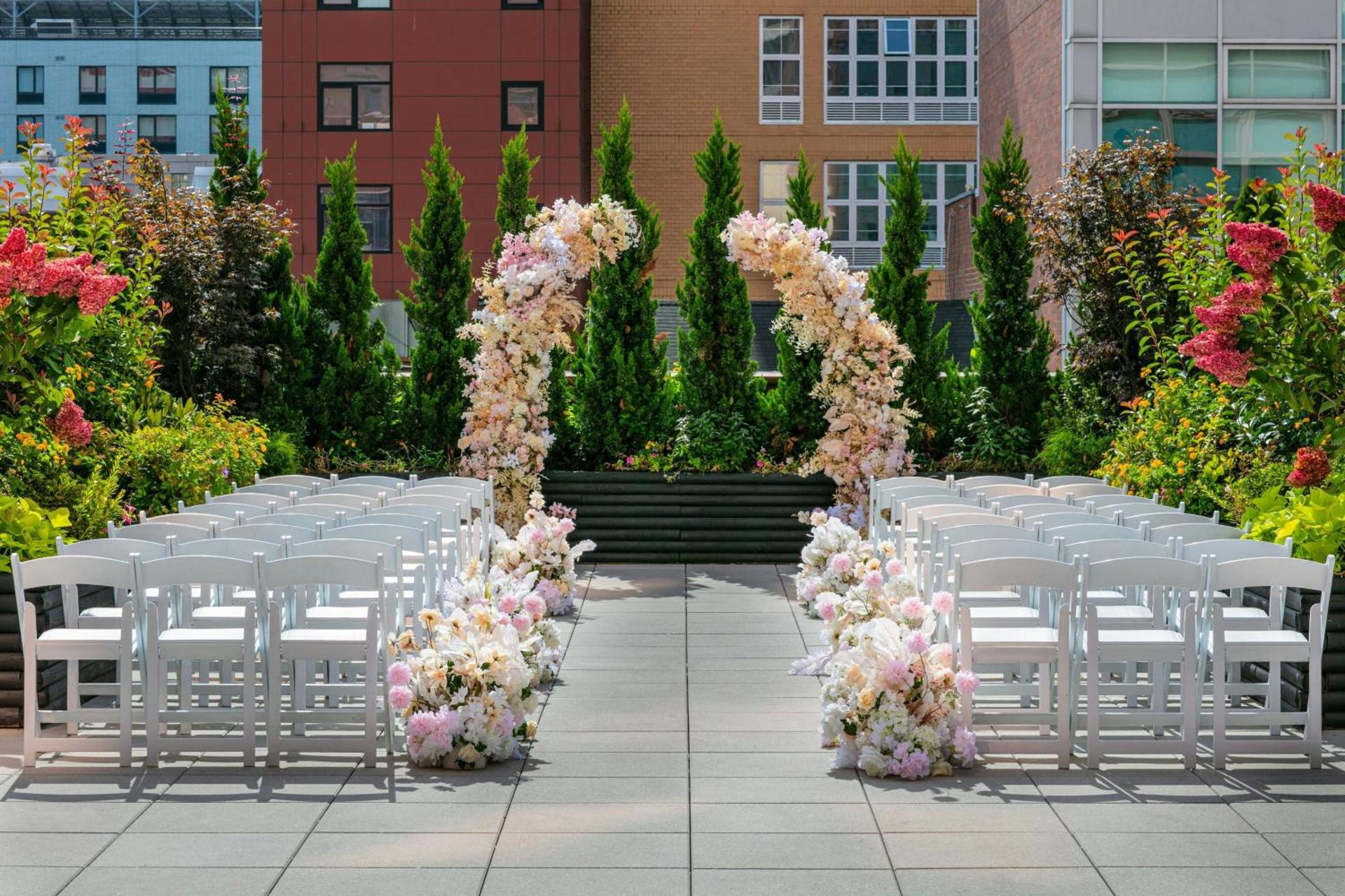 Sheraton LaGuardia East Hotel - Photo 3