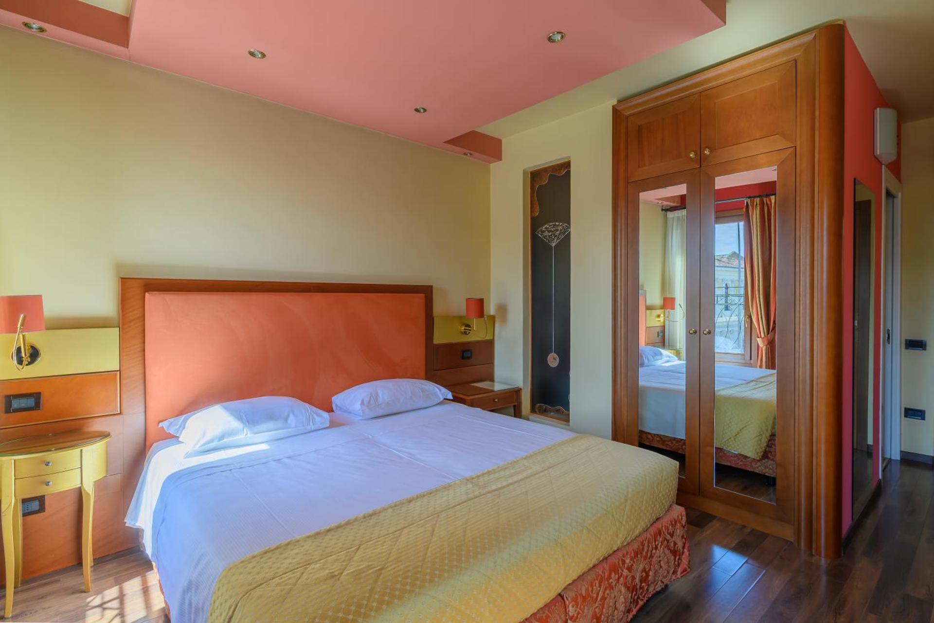 Diamantino Town House - Photo 8