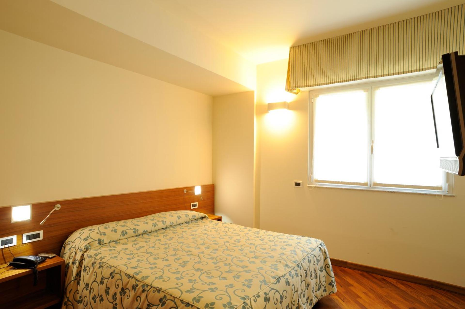 Hotel Le Roi - Photo 38