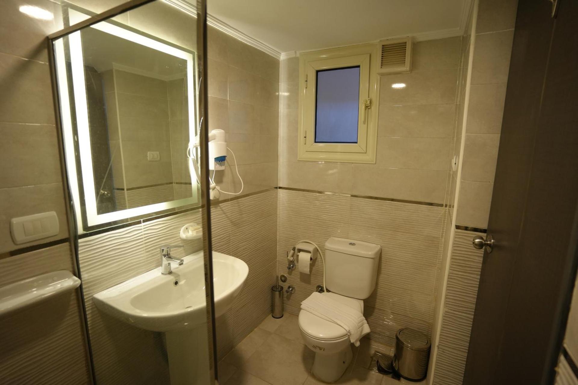 Mar Charbel Hotel Cairo - Photo 52