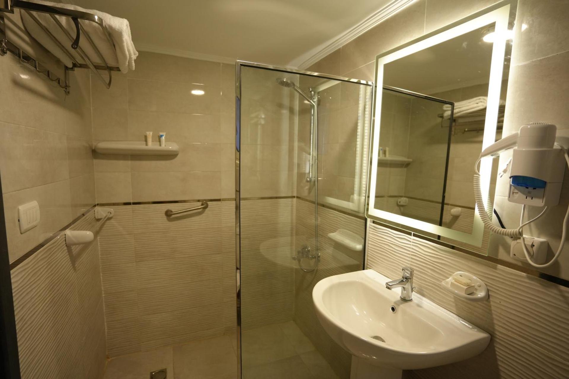 Mar Charbel Hotel Cairo - Photo 35