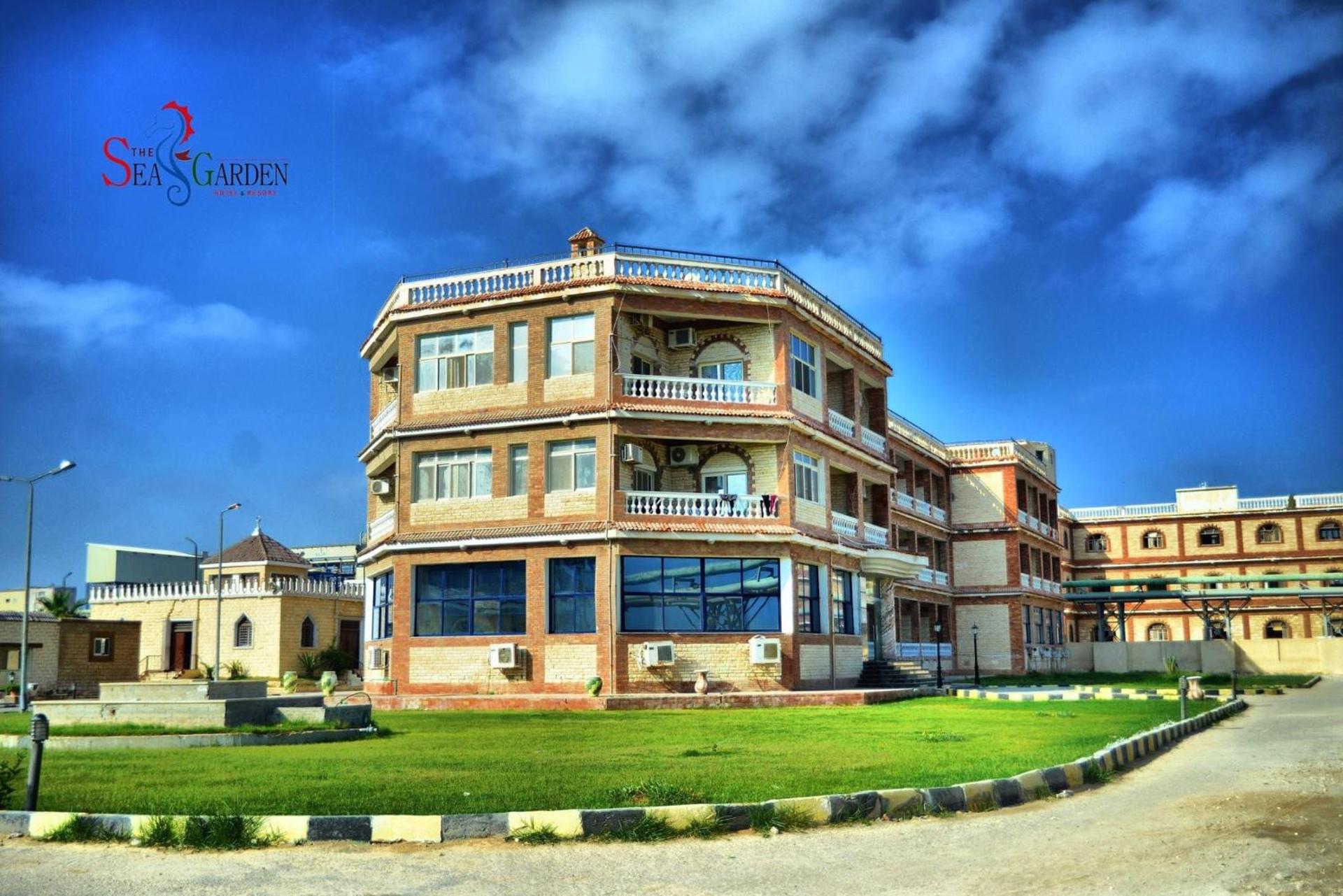 La mer Hotel - Photo 16