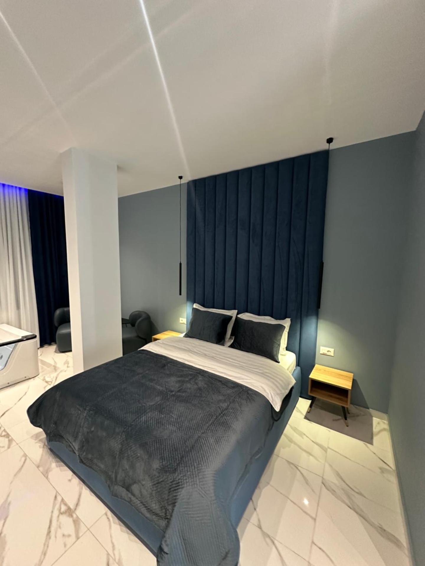 Luxury Hotel By Gjyshi - Photo 40