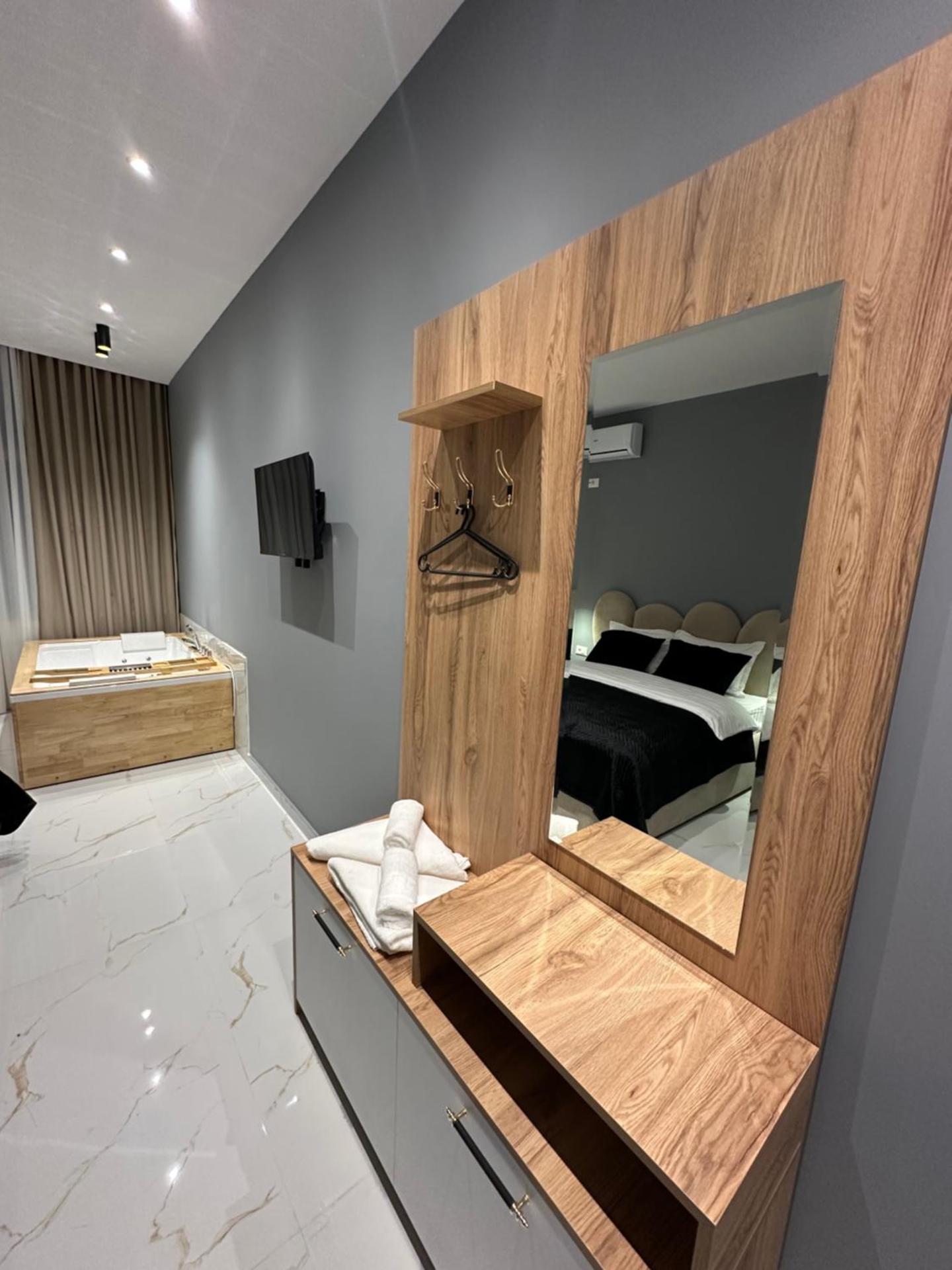 Luxury Hotel By Gjyshi - Photo 36