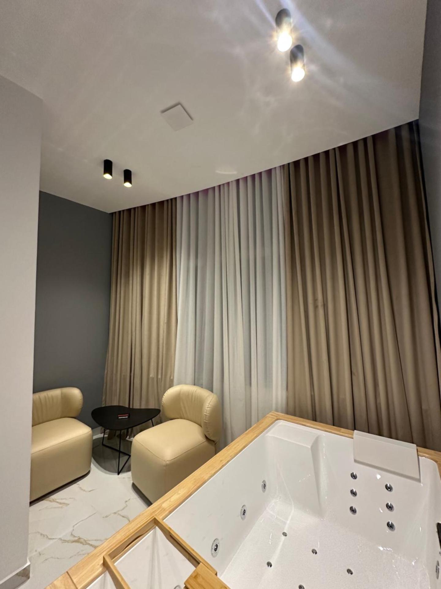 Luxury Hotel By Gjyshi - Photo 34