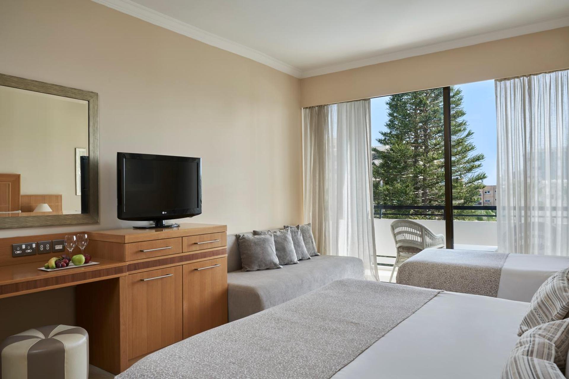 Atlantica Oasis Hotel - Photo 26