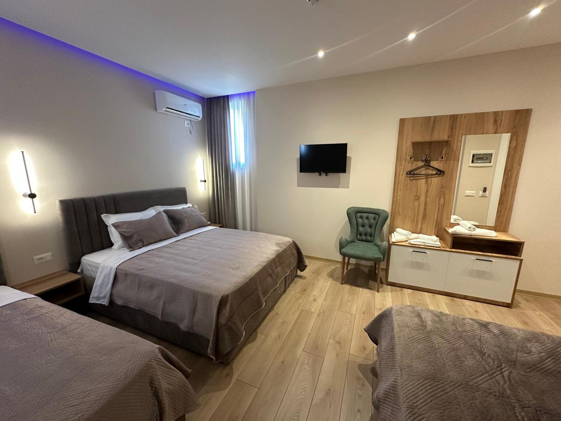 Luxury Hotel By Gjyshi - Photo 56