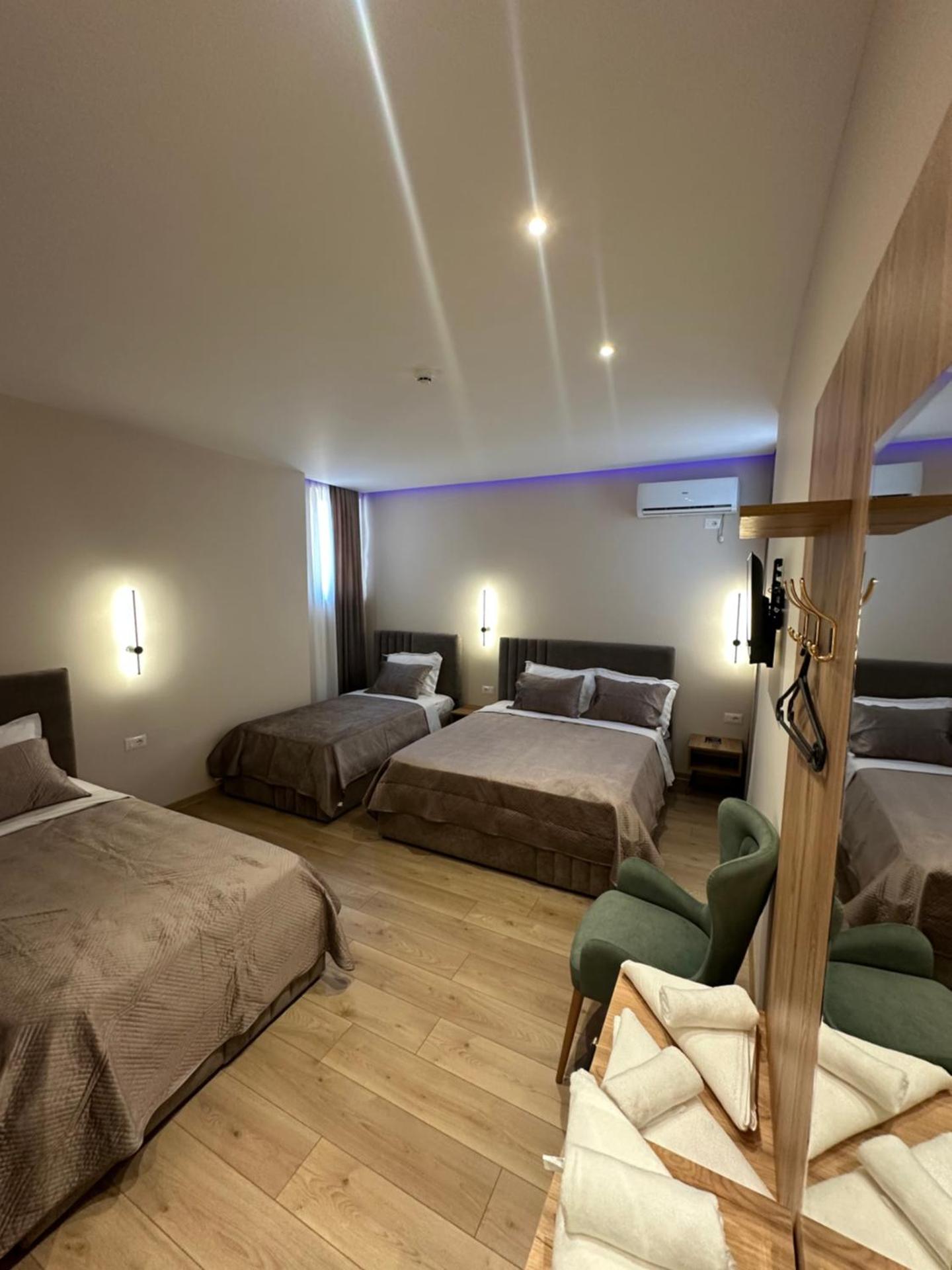 Luxury Hotel By Gjyshi - Photo 54