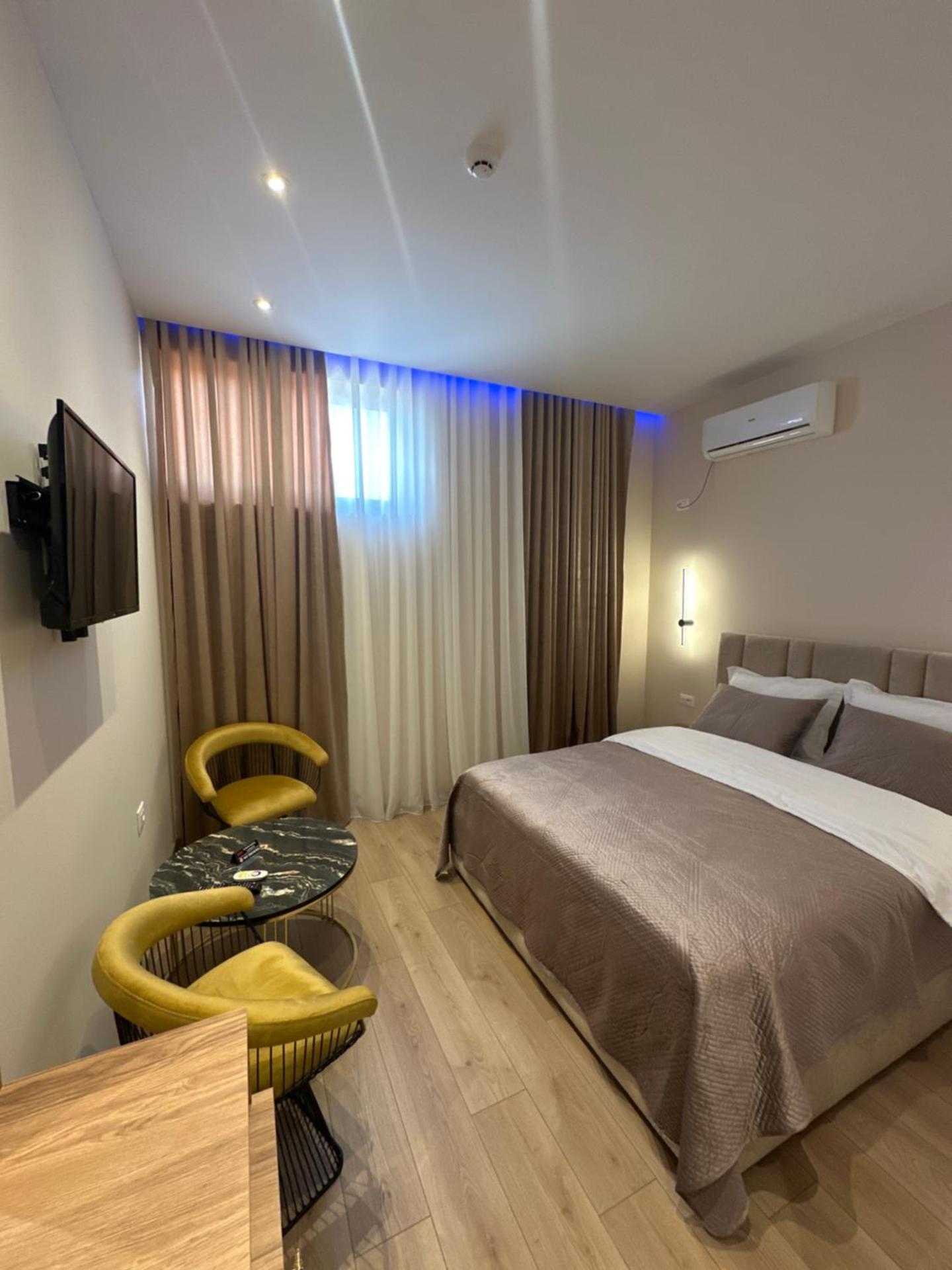 Luxury Hotel By Gjyshi - Photo 5