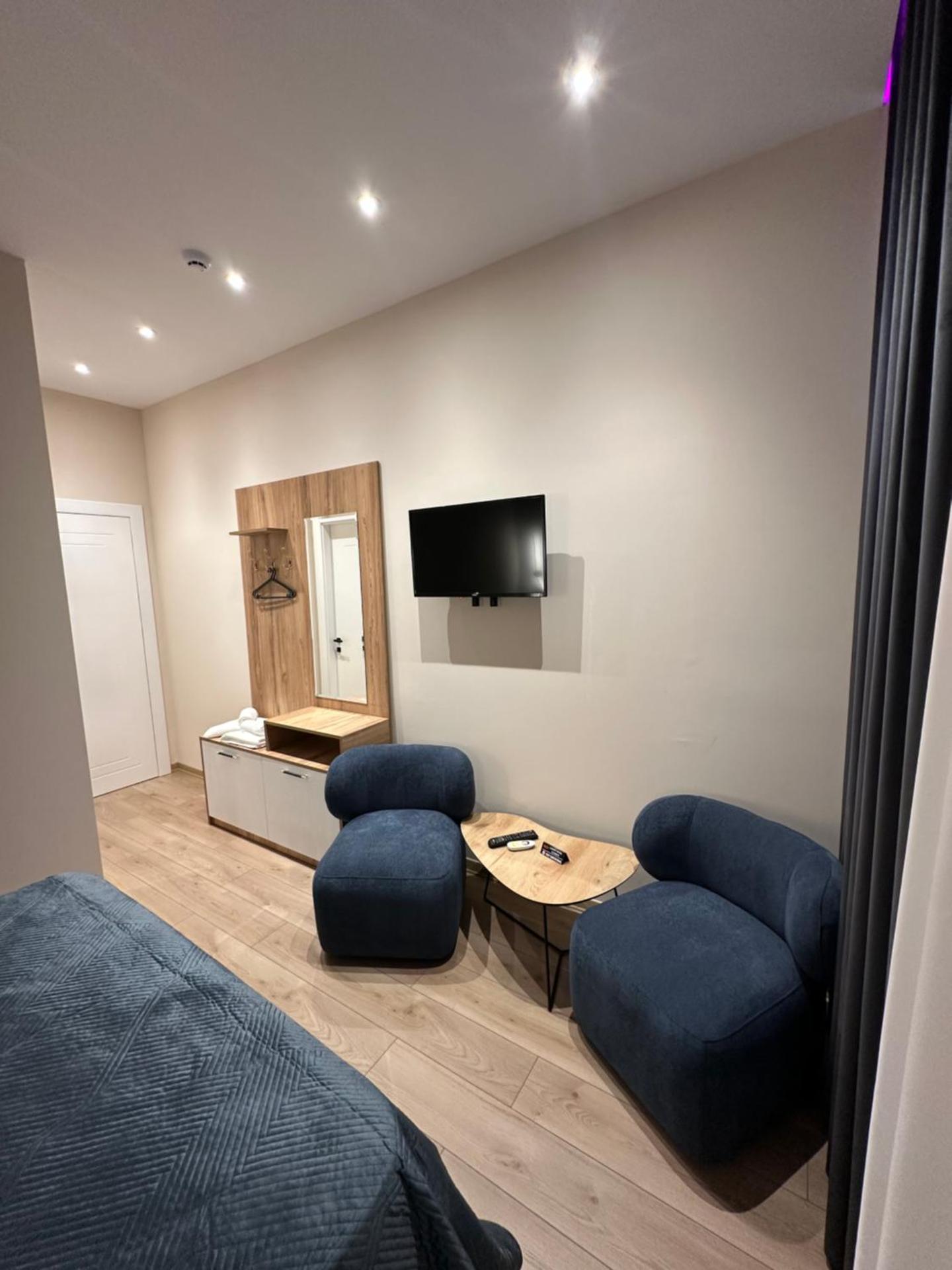 Luxury Hotel By Gjyshi - Photo 13