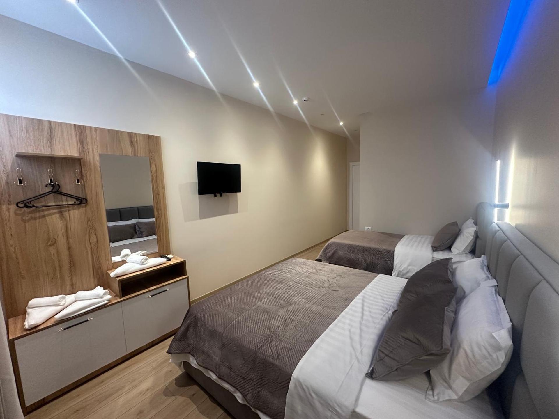 Luxury Hotel By Gjyshi - Photo 42