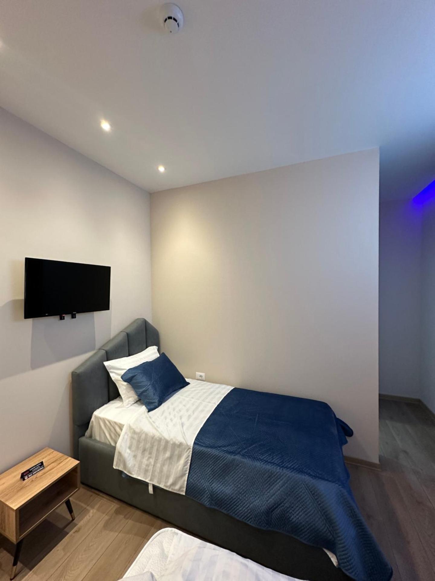 Luxury Hotel By Gjyshi - Photo 52