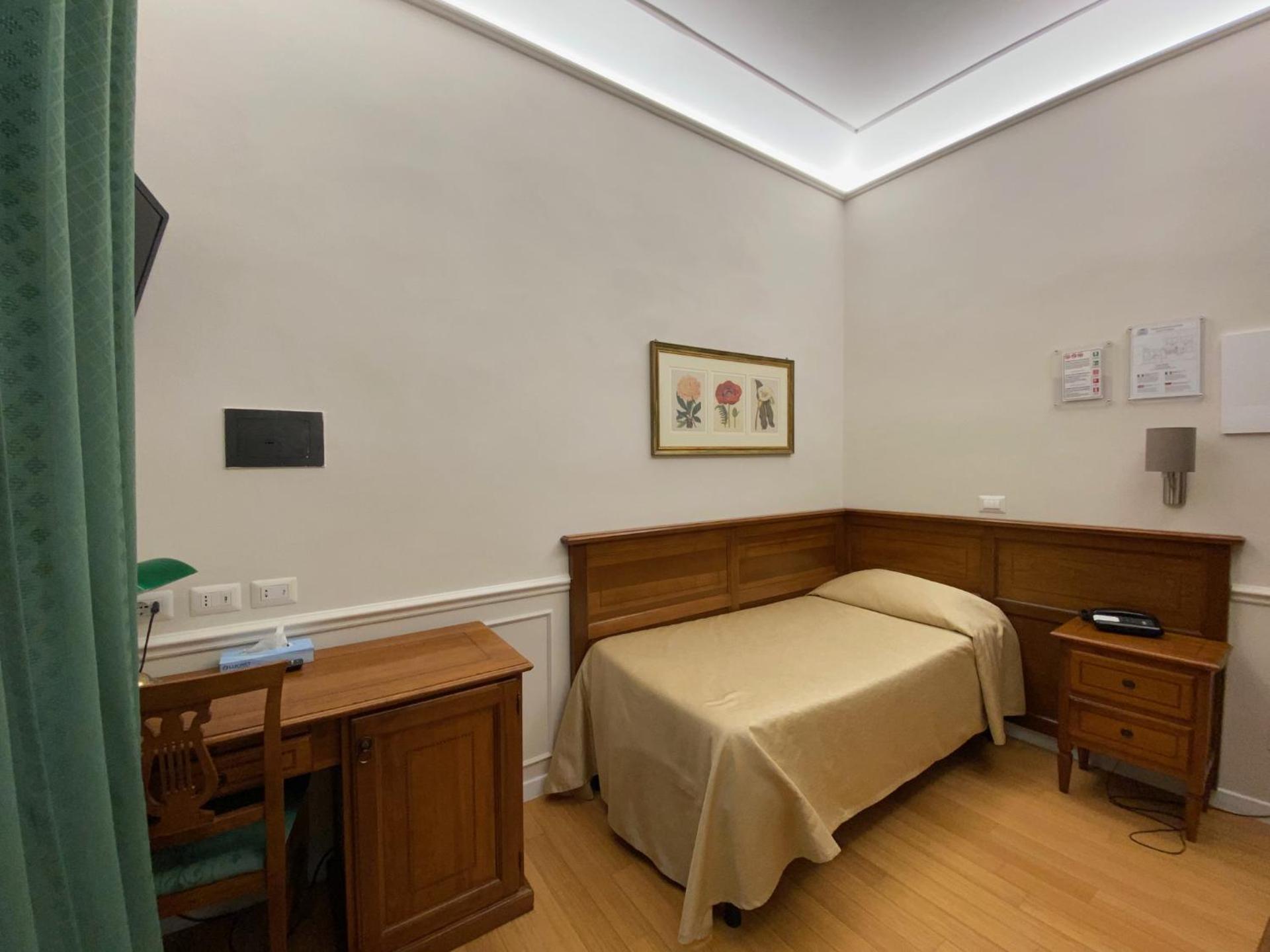 Albergo Chiusarelli - Photo 3