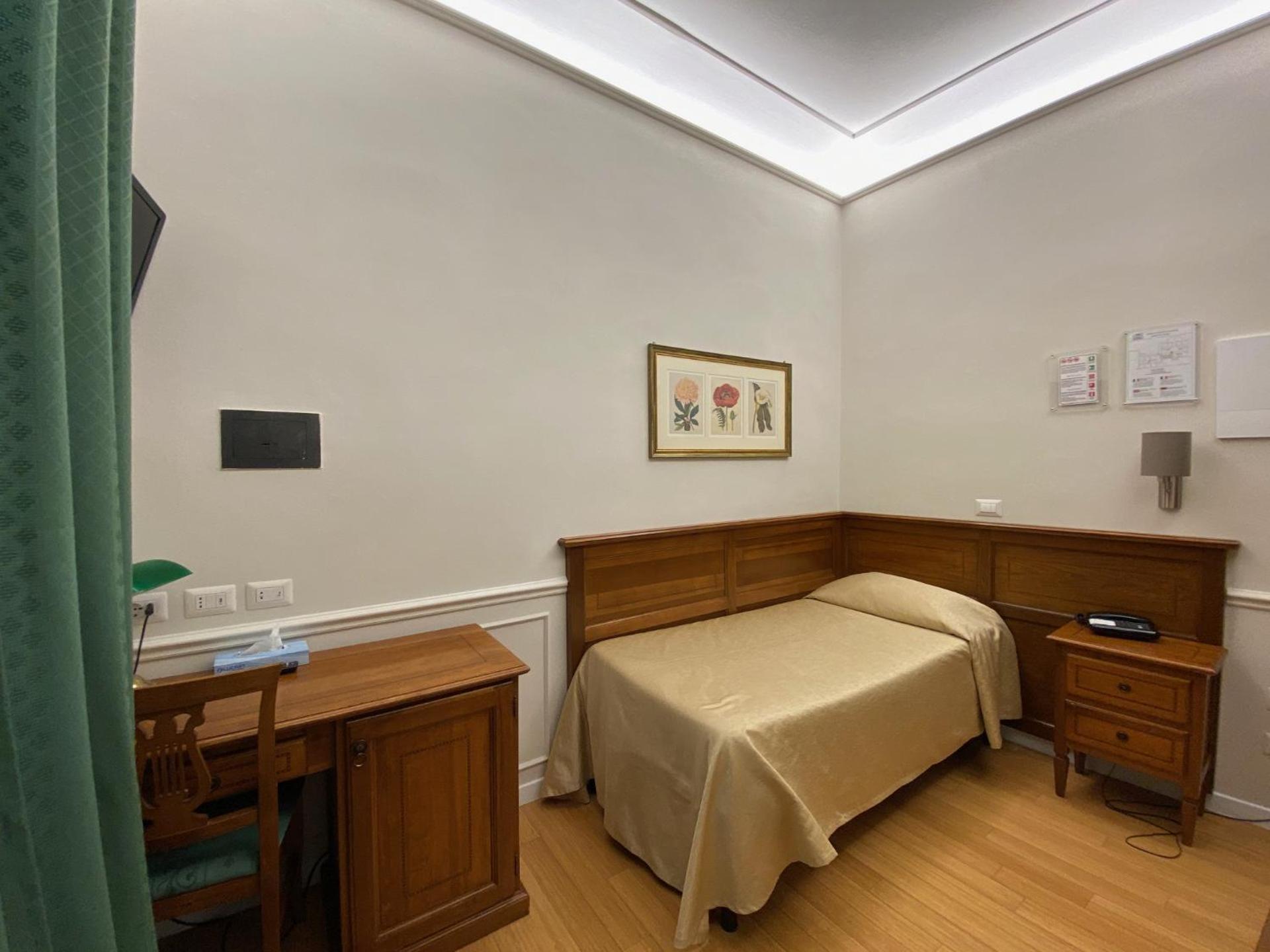 Albergo Chiusarelli - Photo 5