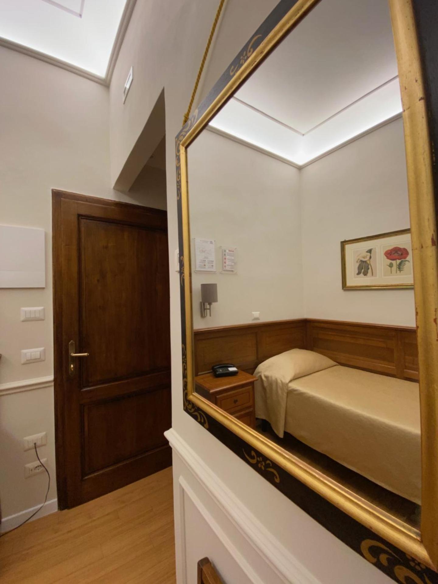 Albergo Chiusarelli - Photo 4