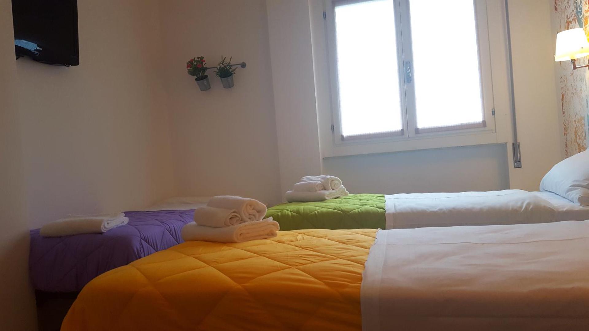 Lake Garda Hostel - Photo 46