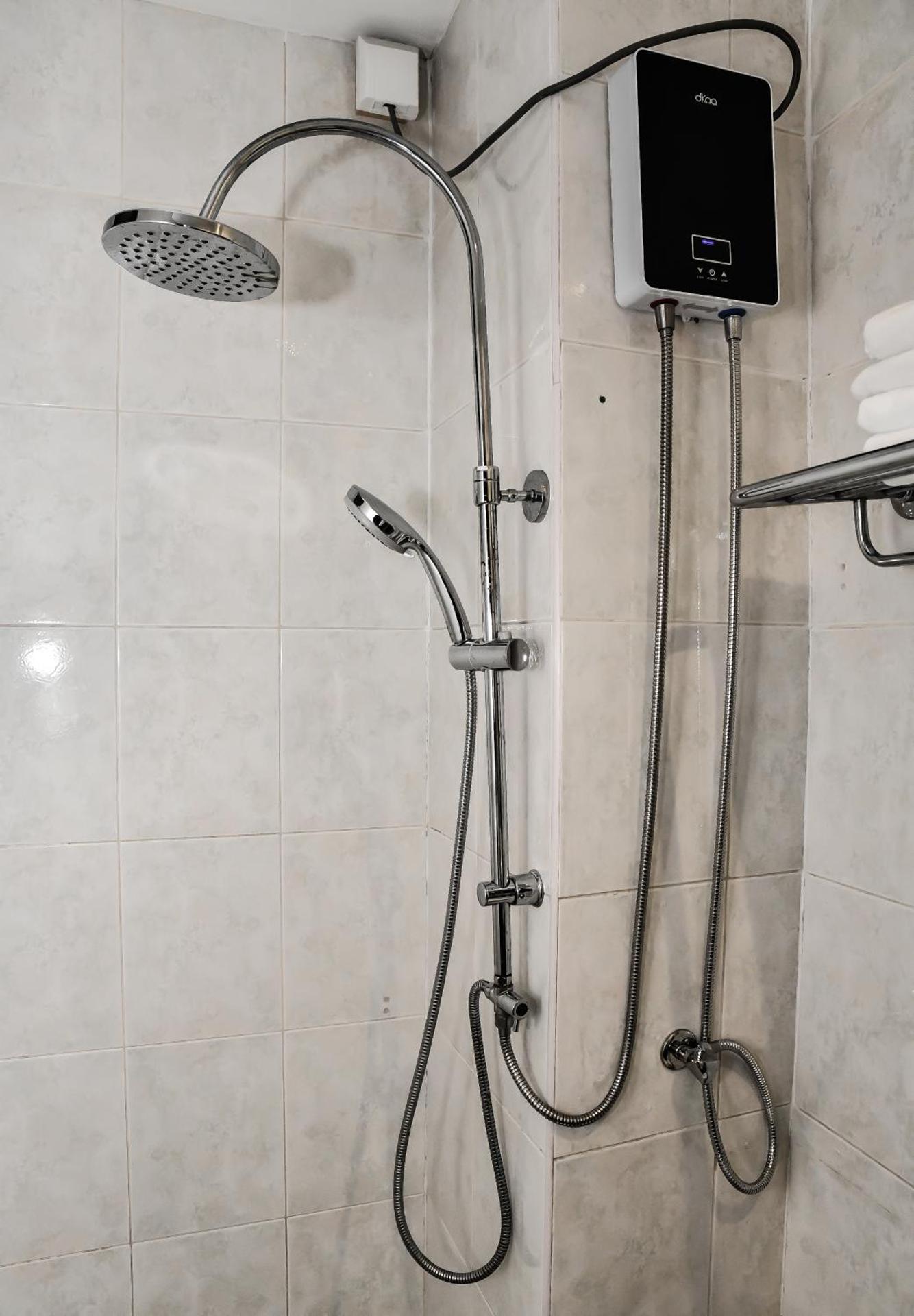 The Beehive - Photo 61